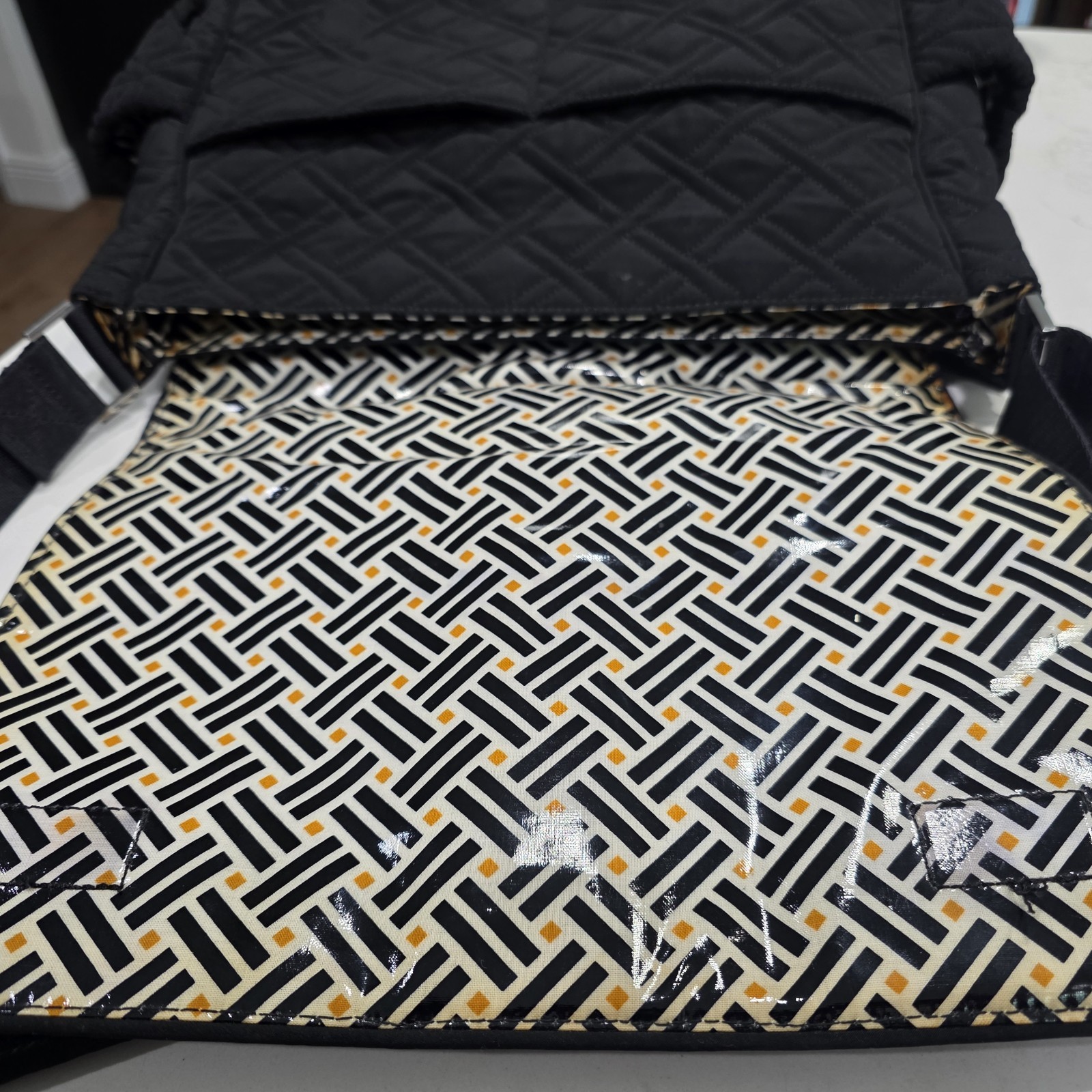 Vera Bradley Messenger Baby Bag Classic Black