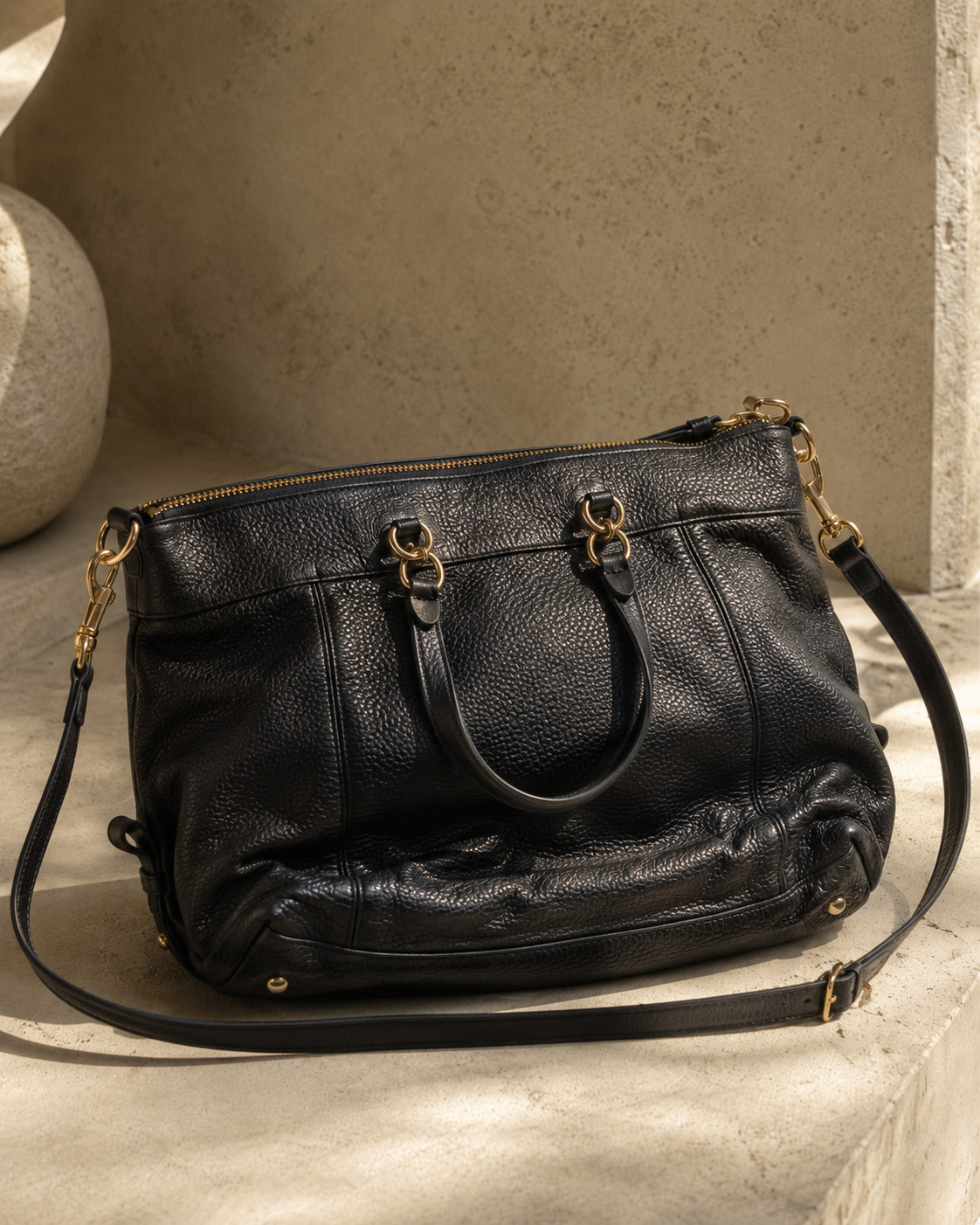 Coach Black Pebbled Leather Top Handle Crossbody Classic Gold HW Orig$450