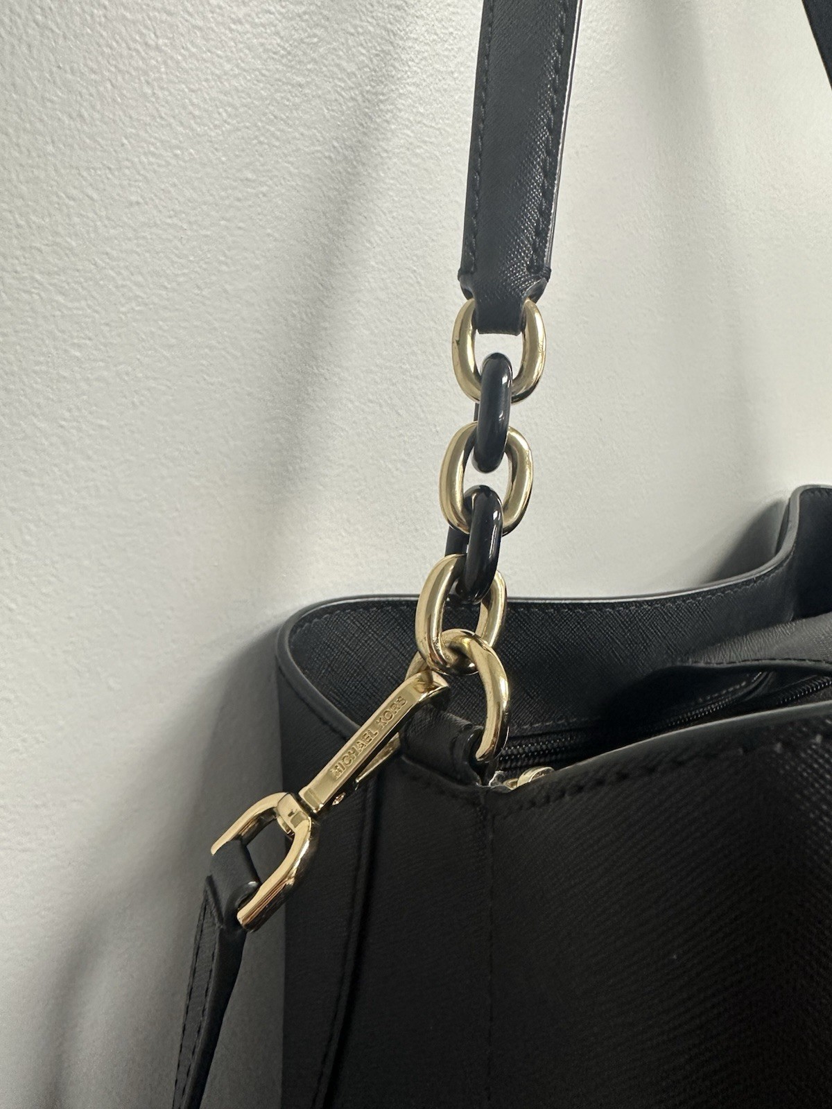 Michael Kors Black Satchel Top Handle Bag Detachable Strap Zip Gold Hardware