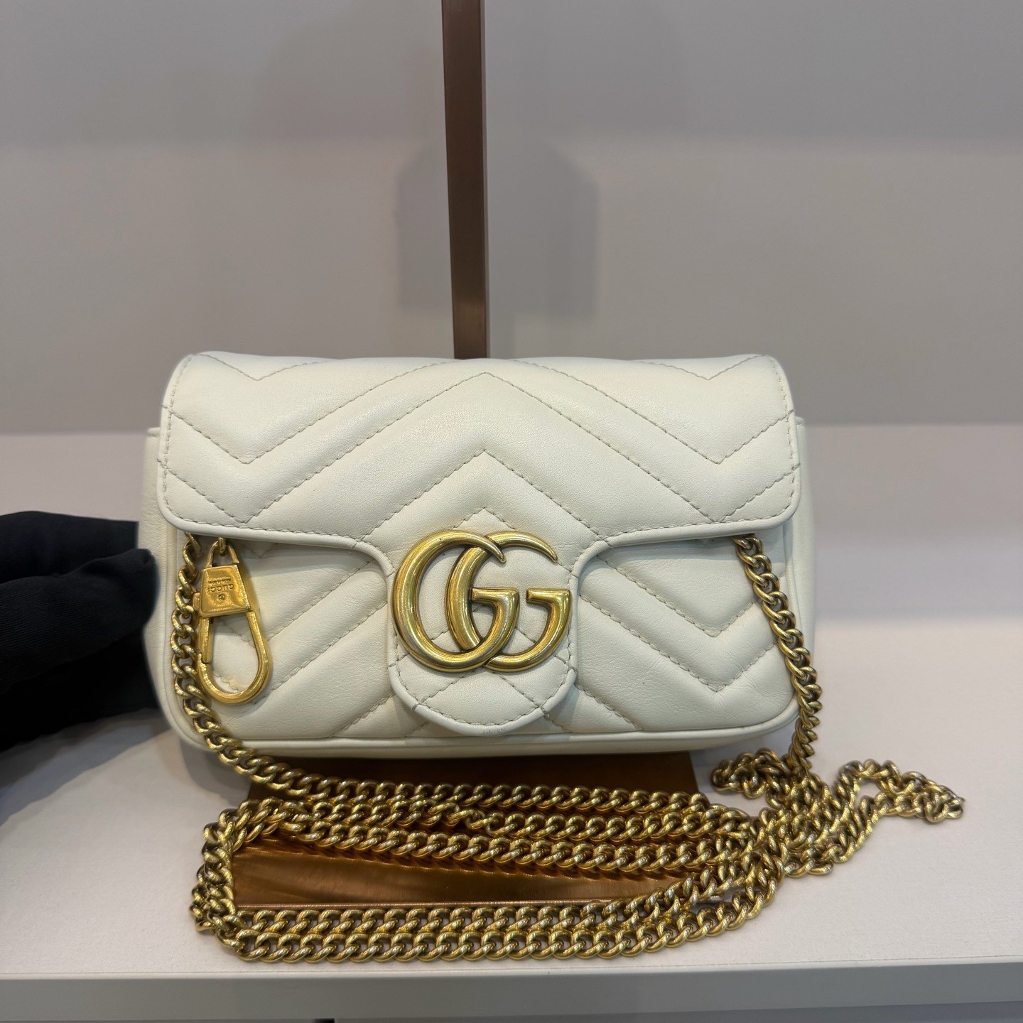 Gucci GG Marmont Mini Shoulder Bag White with Lobster Clip（16.5*10*4.5）cm