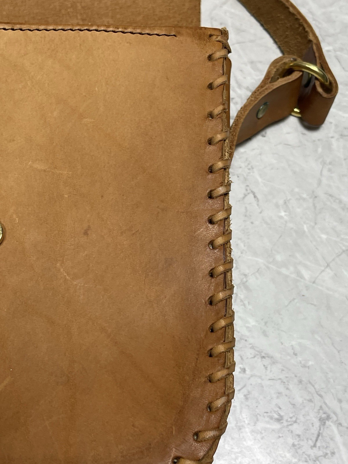 Vintage Aramara Crossbody Brown Leather Shoulder Bag Adjustable Engraved Sandy