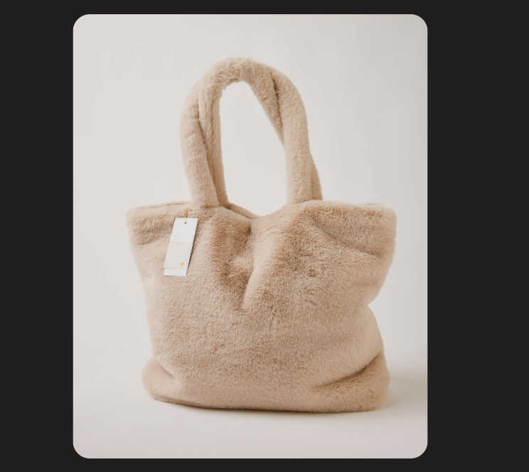 NWT Mersea Cozy Cabin Faux Fur Large Tote Oatmeal / Cream Winter Travel Stylish