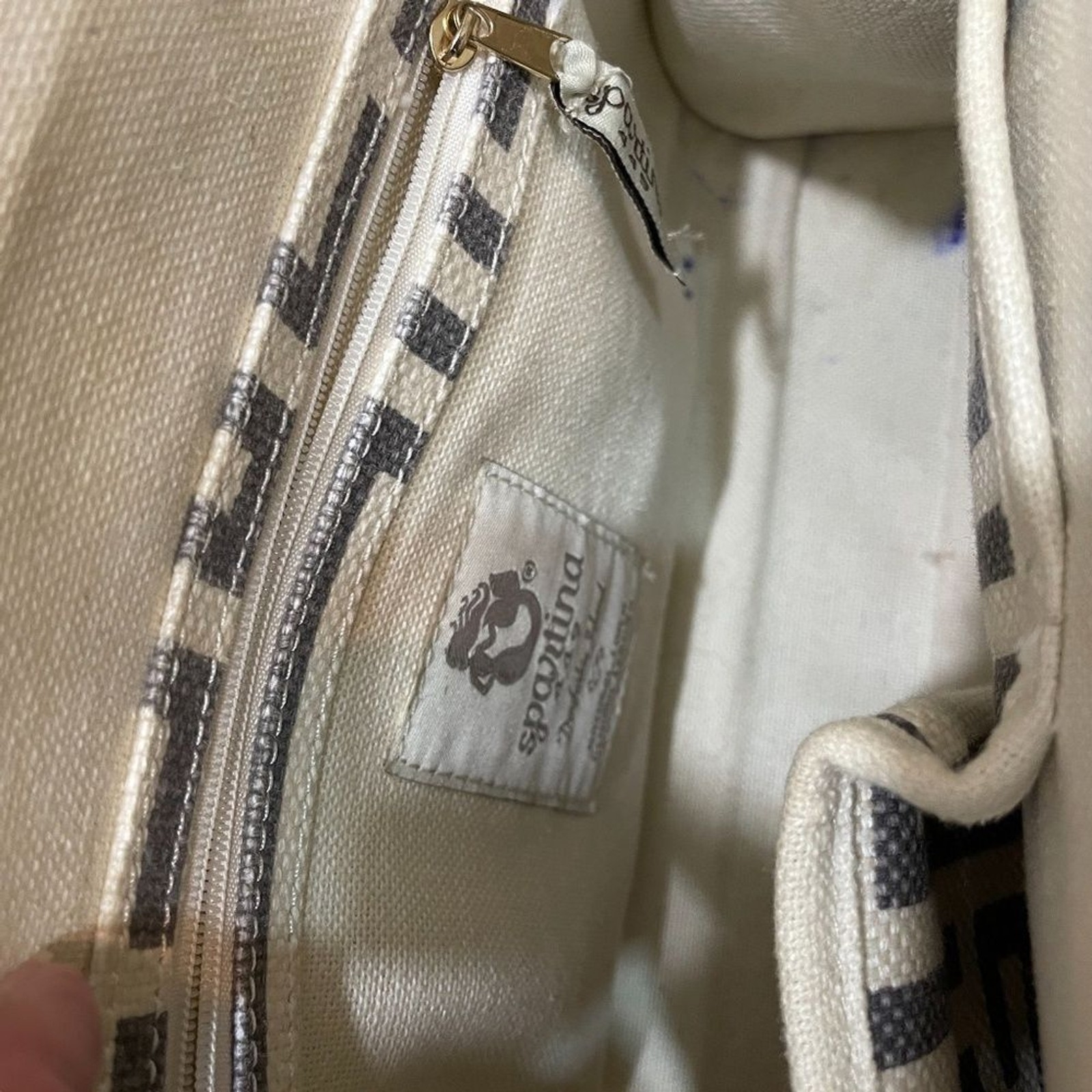 Spartina 449 Grey Ivory Handbag Pockets (some staining inside see images)