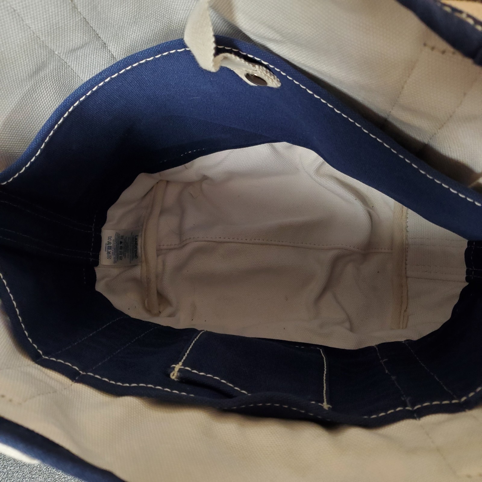 Lands’ End 5 Pocket Open Top Canvas Tote Bag 16×13 Navy Paisley