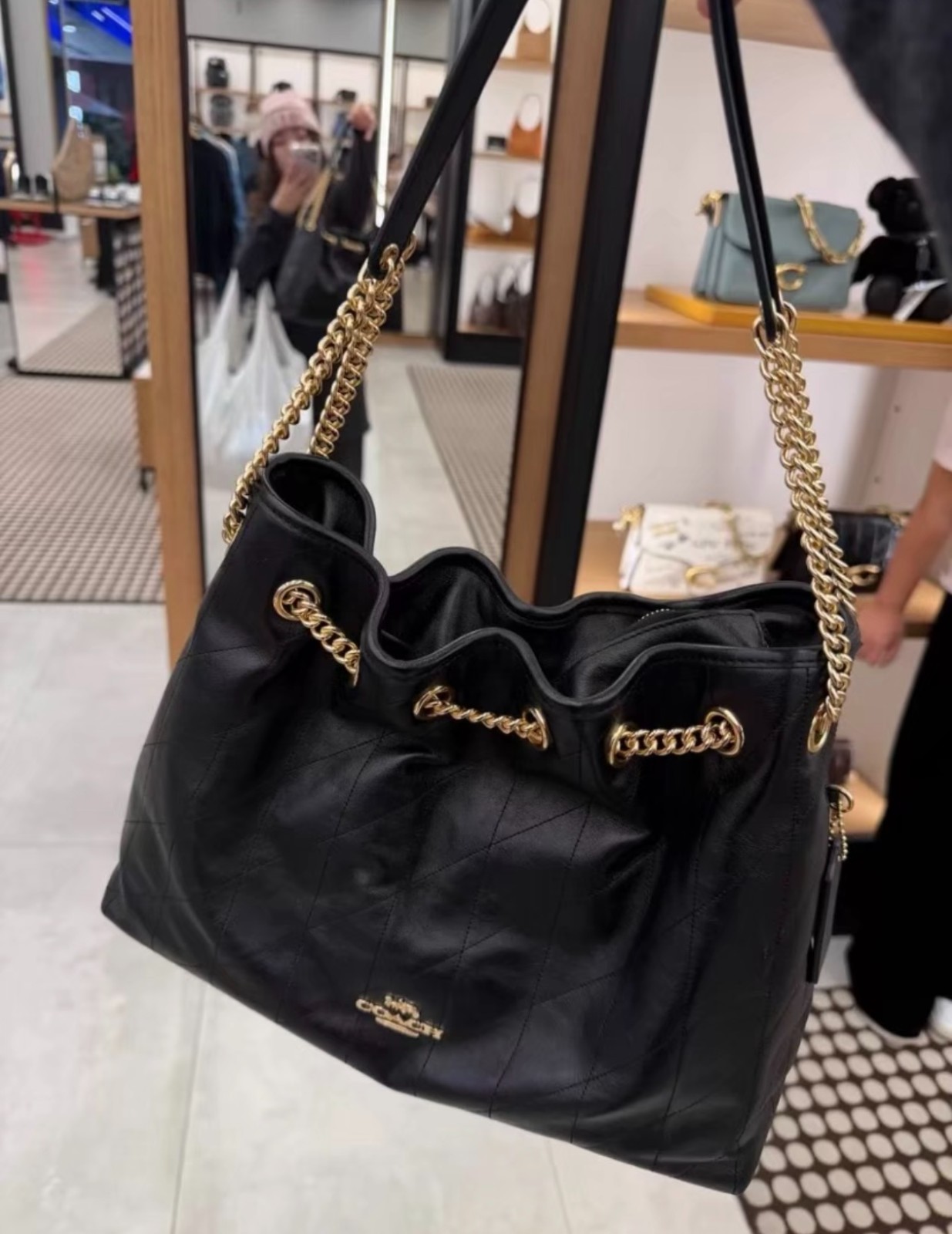 COACH CDR00 Evelyn Shoulder Bag Quilting Smooth Leather Black Gold NWT