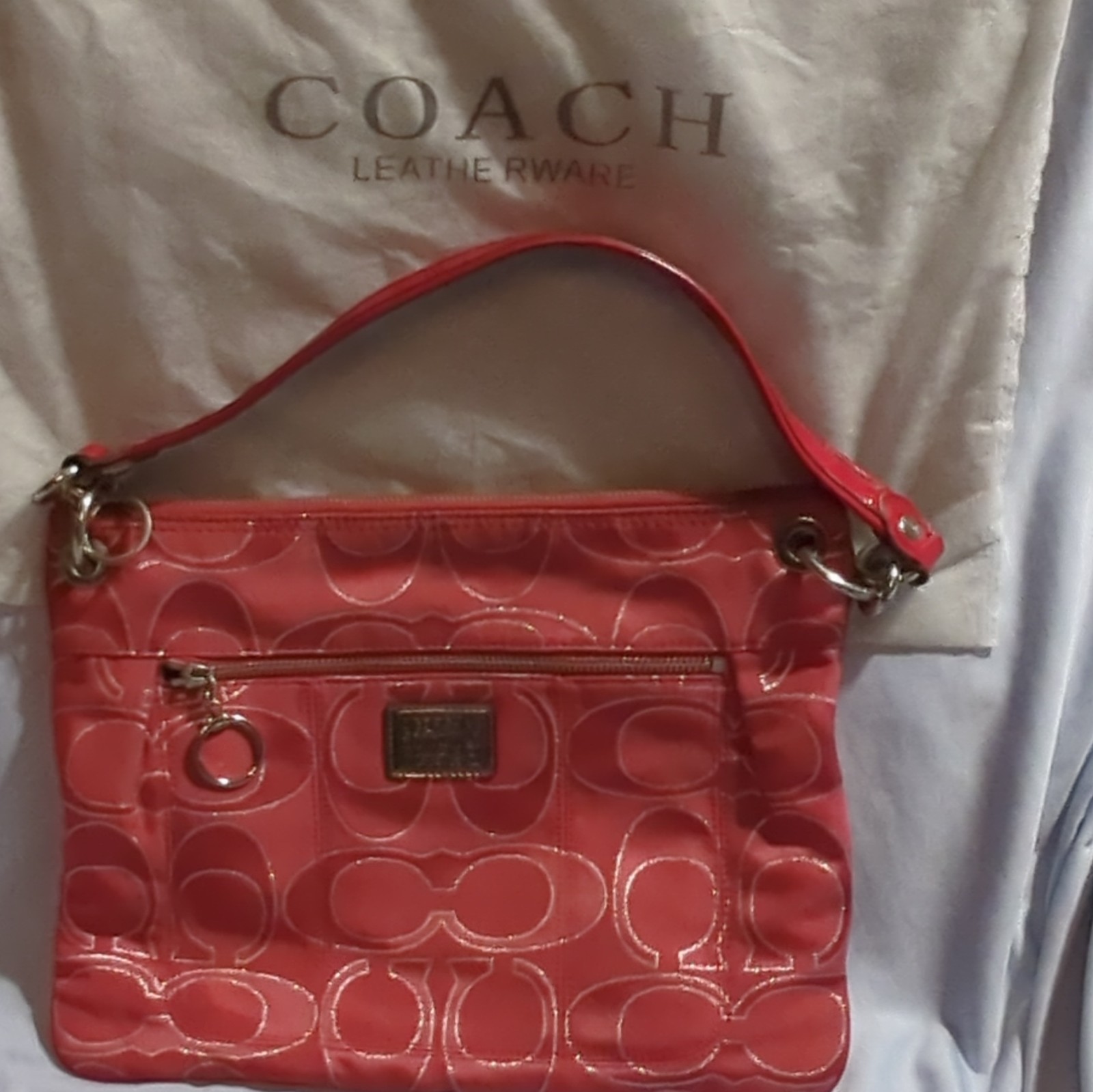 Coach Poppy Pink Signature Logo Medium Shoulder Bag Zip. Doesn’t W Come Dust Bag