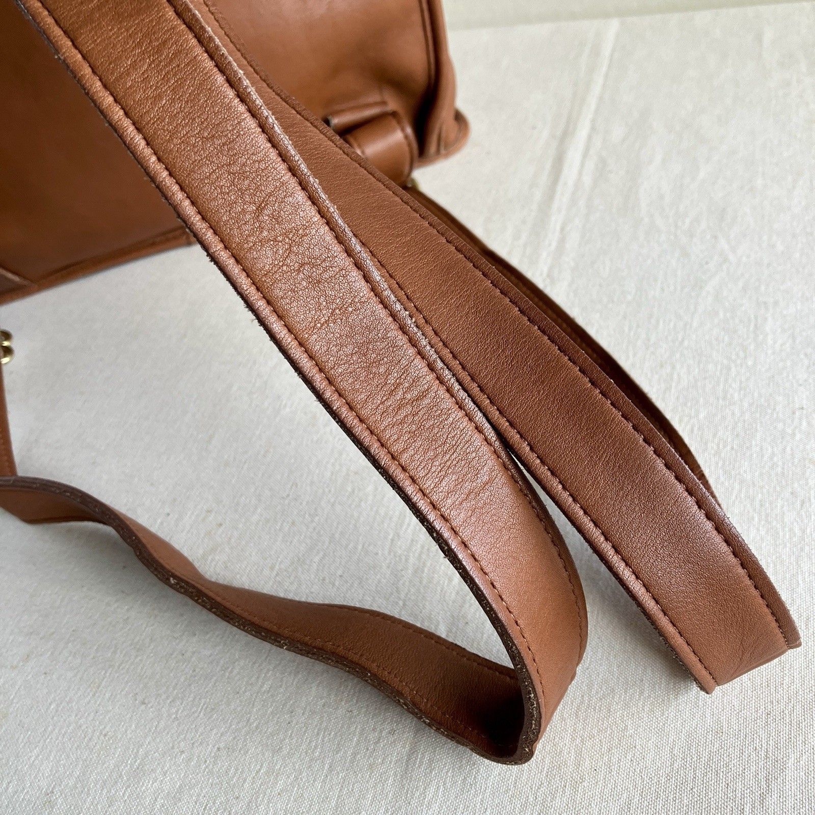 Vintage Coach Classic Backpack 9943 British Tan Brown Leather Daypack 90s USA