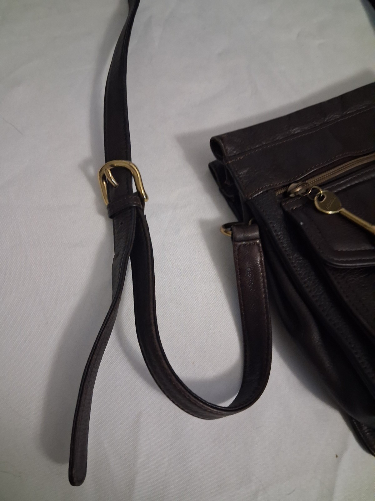Vtg Fossil 1954 Brown Pebbled Leather Crossbody Purse 75082 w/ Brass Key