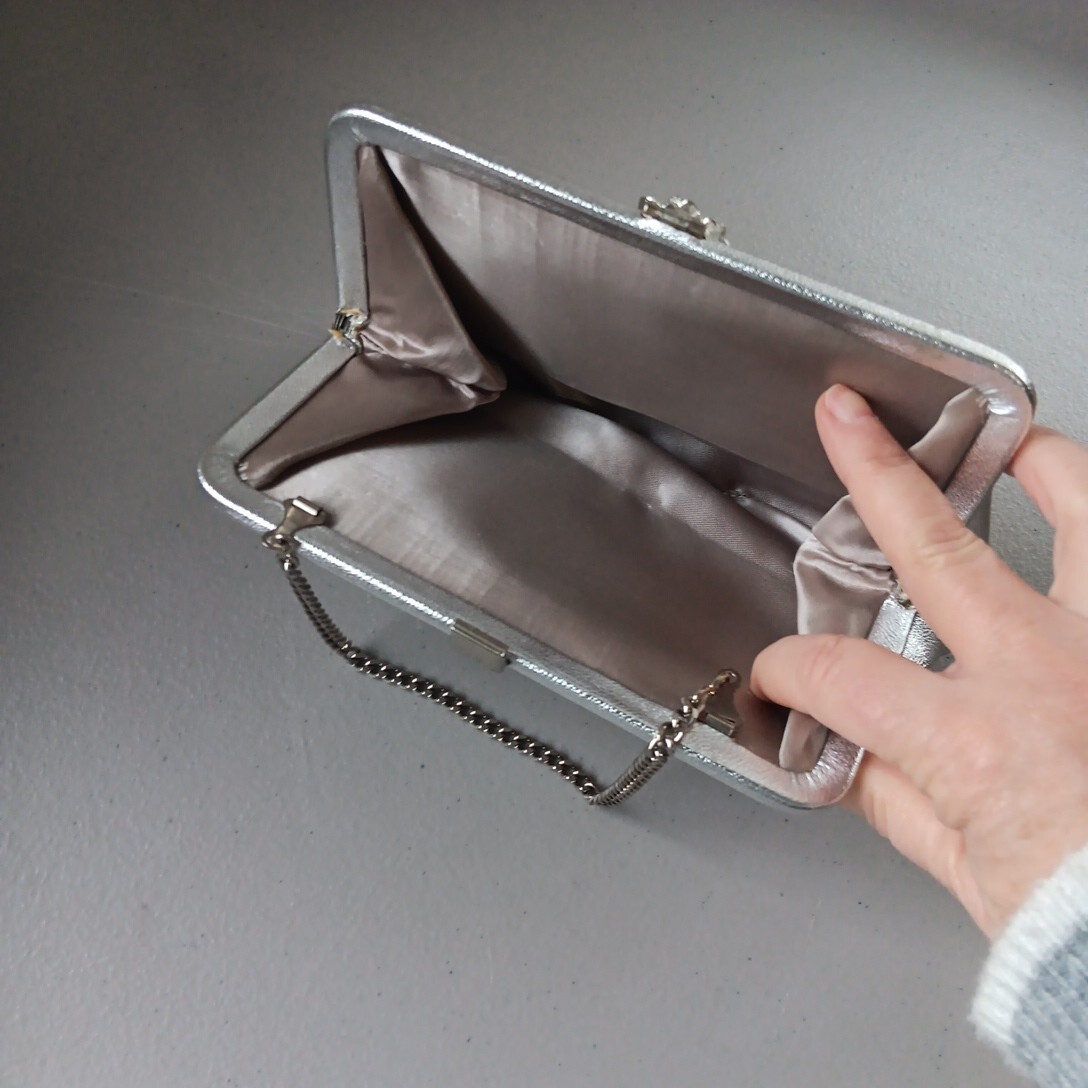 VTG Silver Clutch Evening Formal Purse Framed Bag Rose Clasp Chain Handle Glam