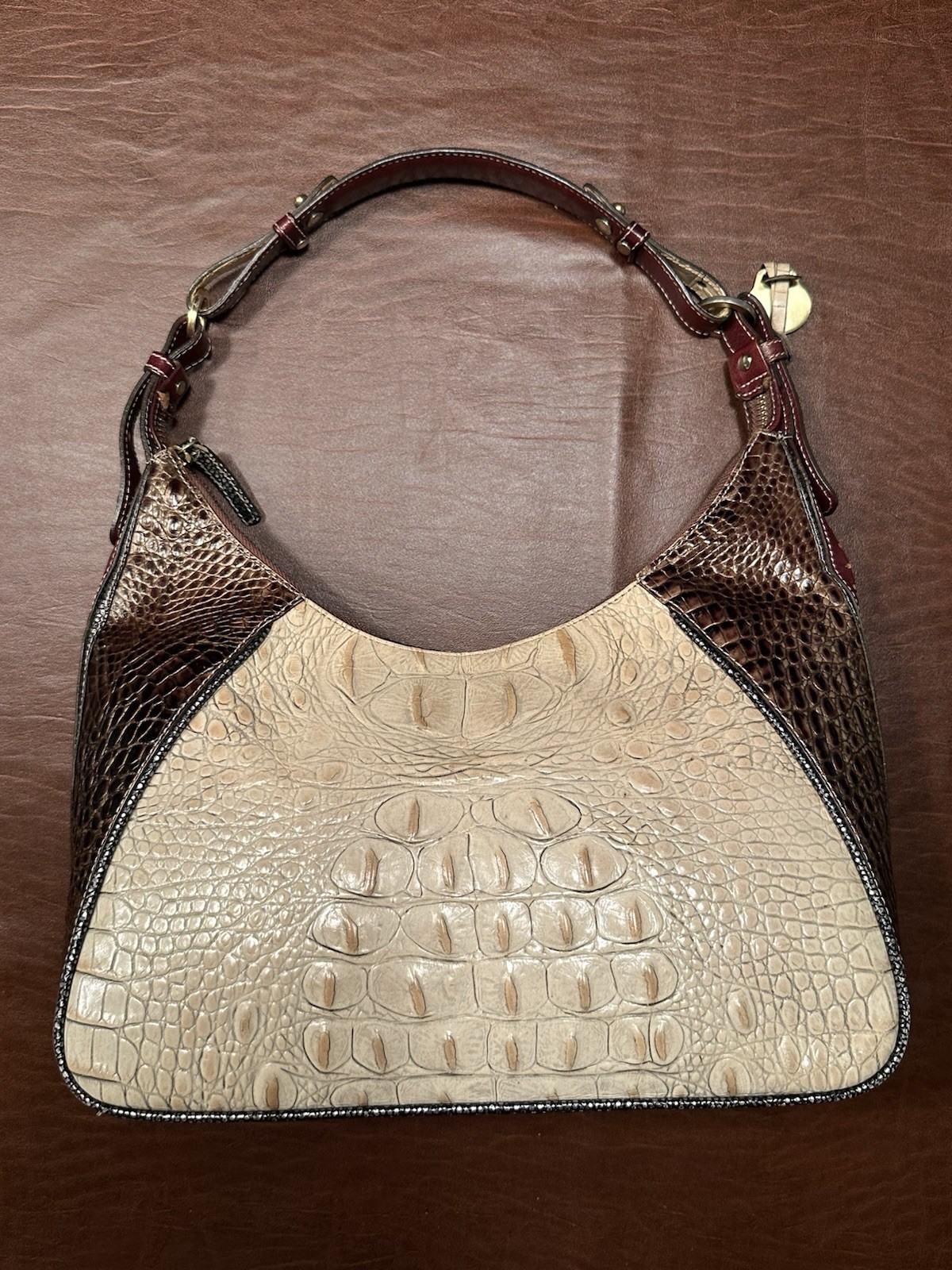 Brahmin Zipper Hobo Purse, Gorgeous w Metallic Leather Piping Accents Excellent