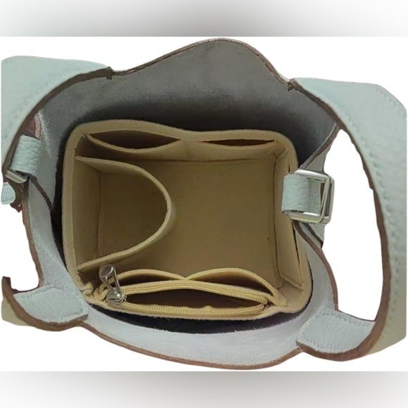 Genuine Leather Bucket Bag 18cm Bone Off White Lock & Key Felt Insert New