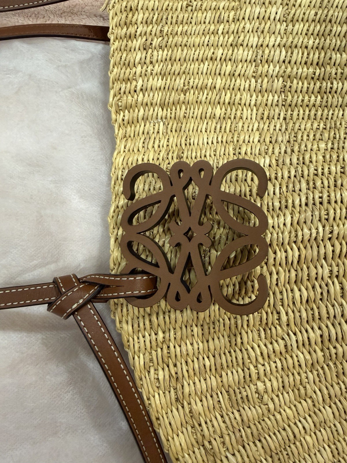 Loewe Shell Basket Paula’s Ibiza Shoulder Bag Tan Brown Leather Authentic