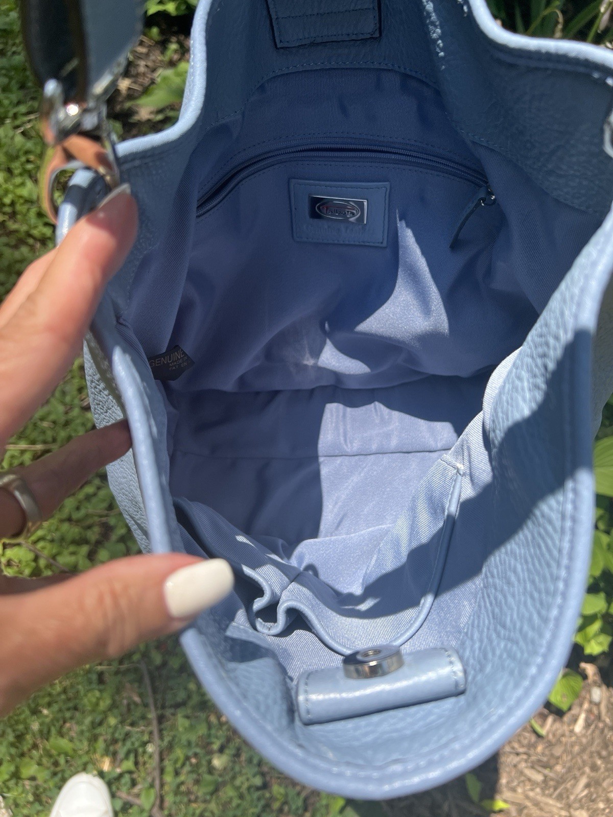 Talbots Blue Shoulder Bag Magnetic Closure Adjustable Detachable Strap Pockets