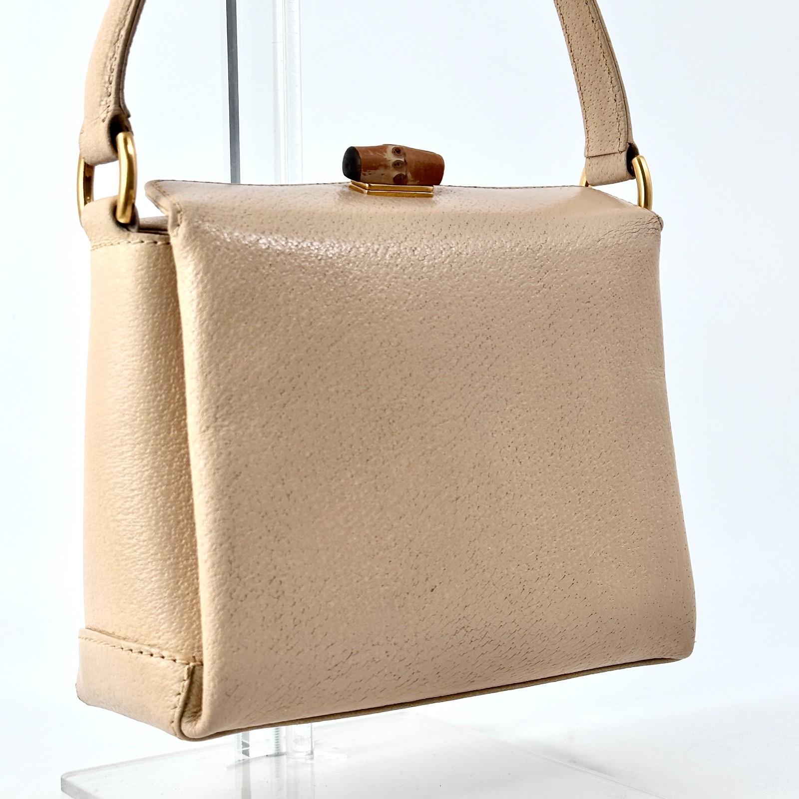 Gucci Hand Bag Bamboo Turn Lock Leather Beige Authentic 297T0417