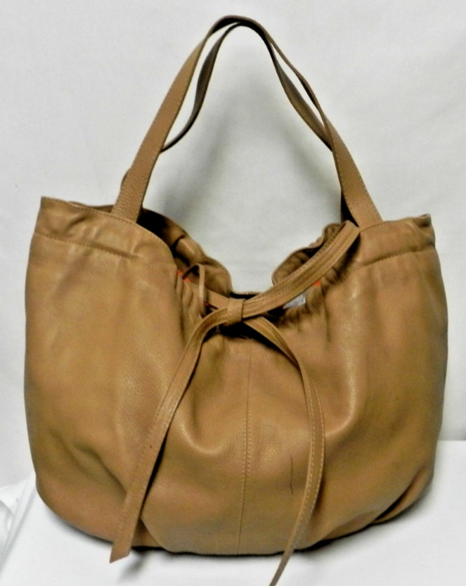 Peter Kent Leather ruched hobo shoulder hand bag purse drawstring taupe Large