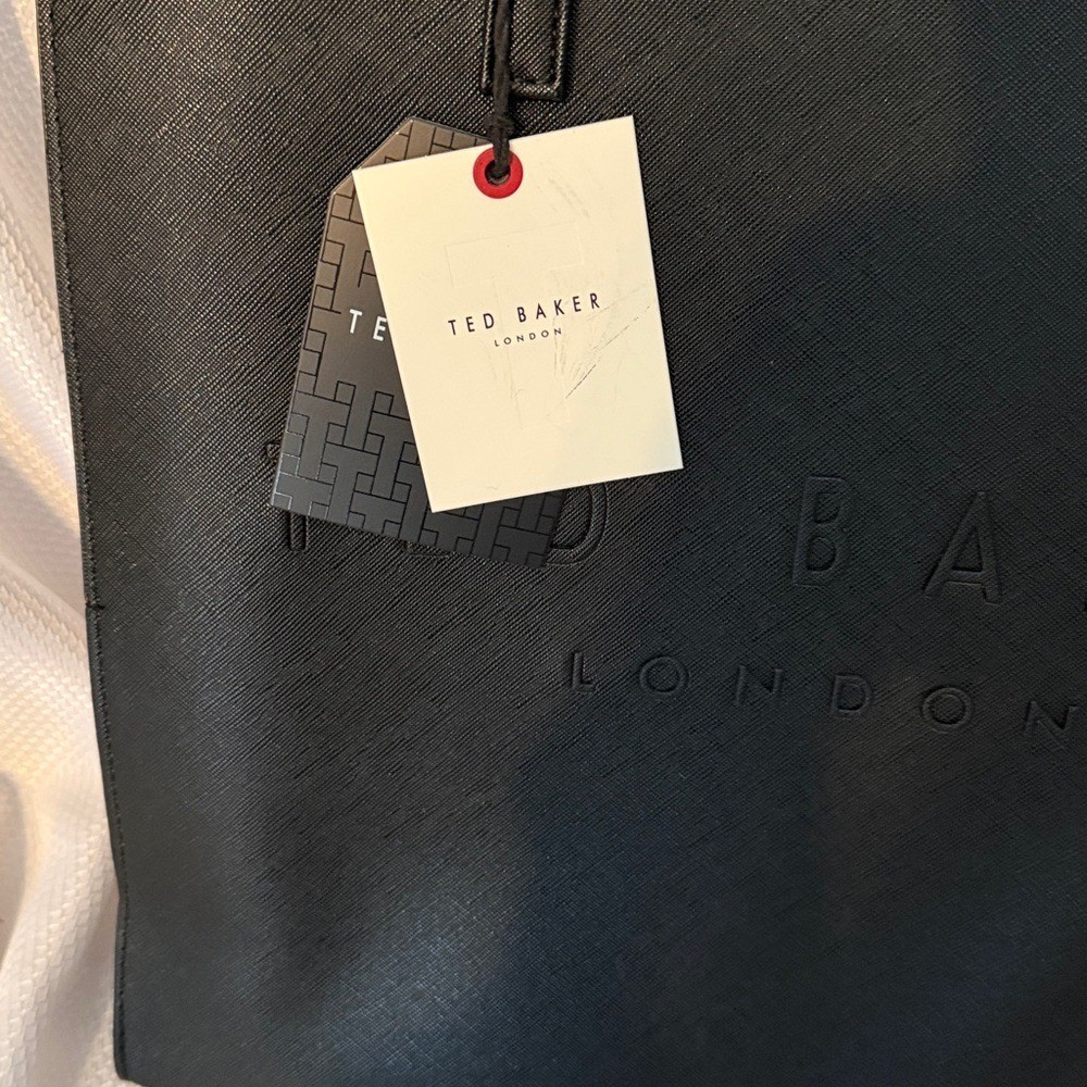 Ted Baker London Black Saffiano Icon Tote Bag with Floral Mini Bag Charm NEW