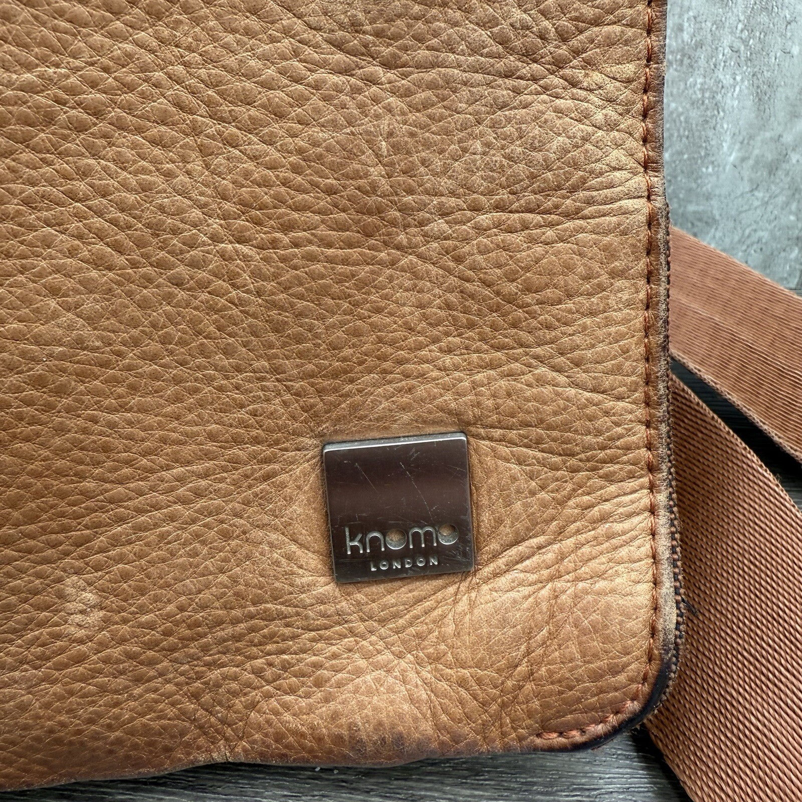 Knomo Messenger Laptop Bag 13in Light Brown Leather Adjustable Strap Crossbody
