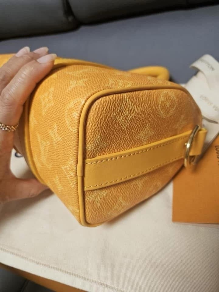 Louis Vuitton × Pharrell Williams Keepall Bandoulière 25 — Yellow | Monogram