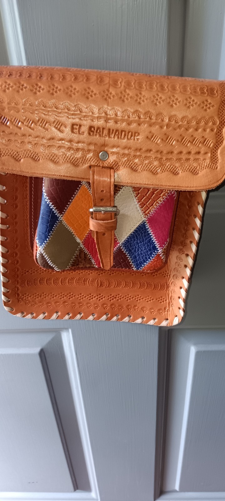 PURSE, EXOTIC, AUTHENTIC, HANDMADE IN EL SALVADOR. GREAT VALUE, SHIPS IMMEDI