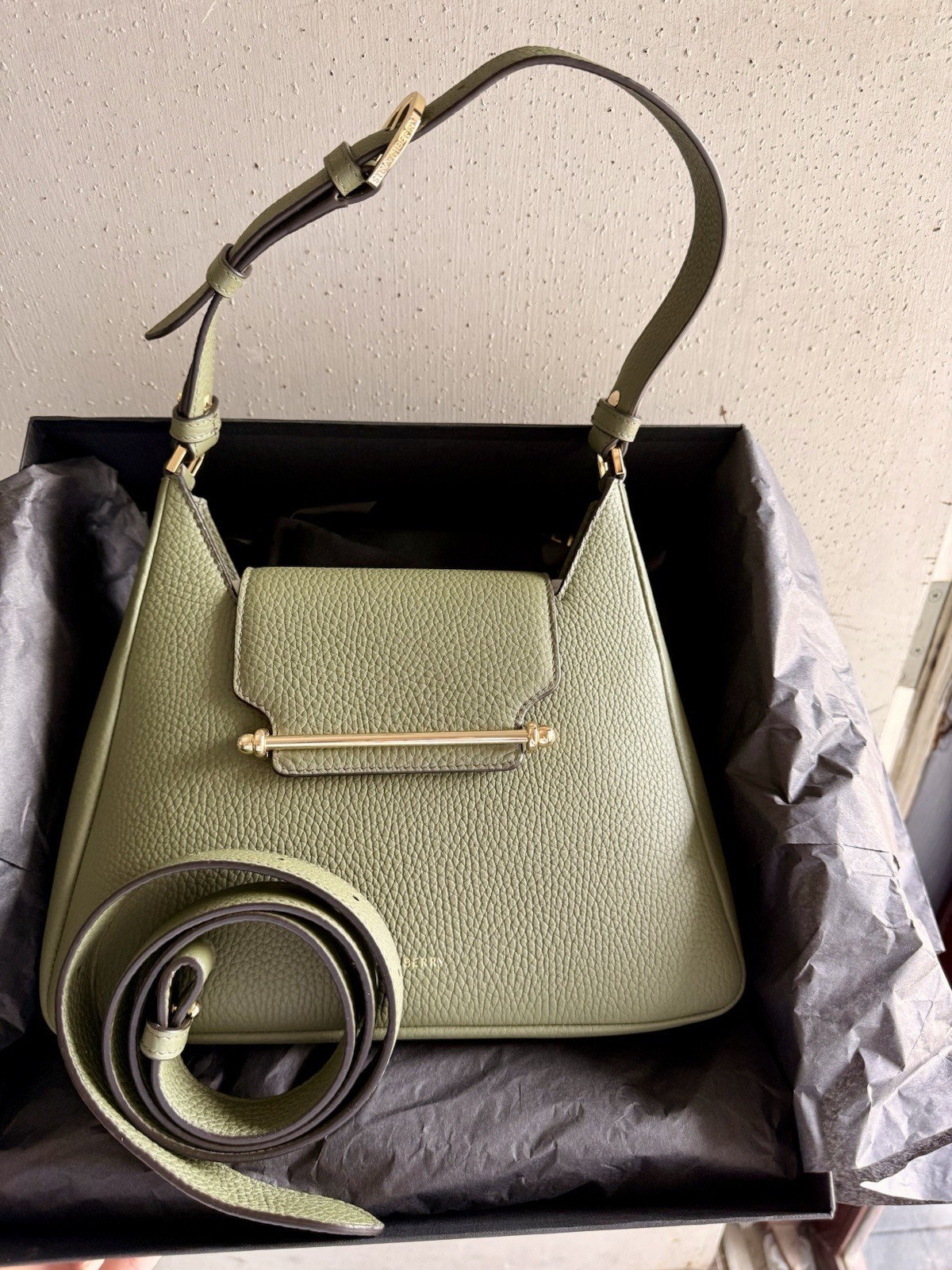 Strathberry Multrees Pebbled Leather Hobo Shoulder Bag Khaki – NWT & Dust Bag