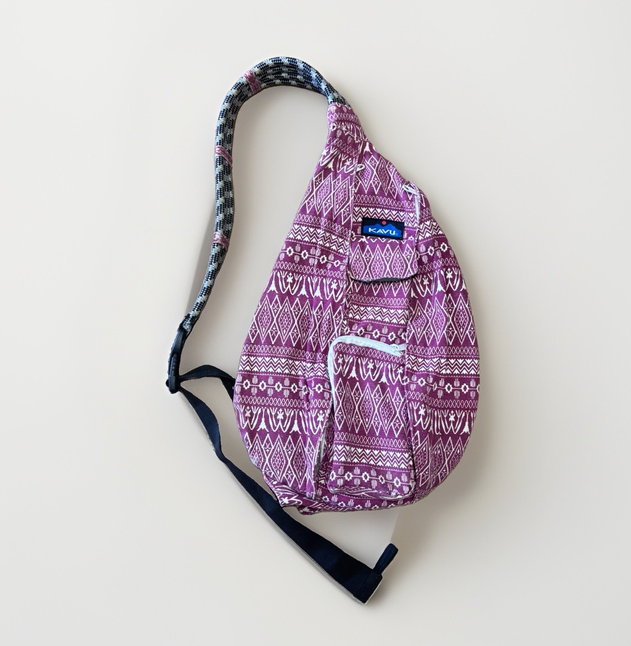 Kavu Slingpack Sling Bag Burgundy White Aztec Ropalooza Rope Bag! Boho