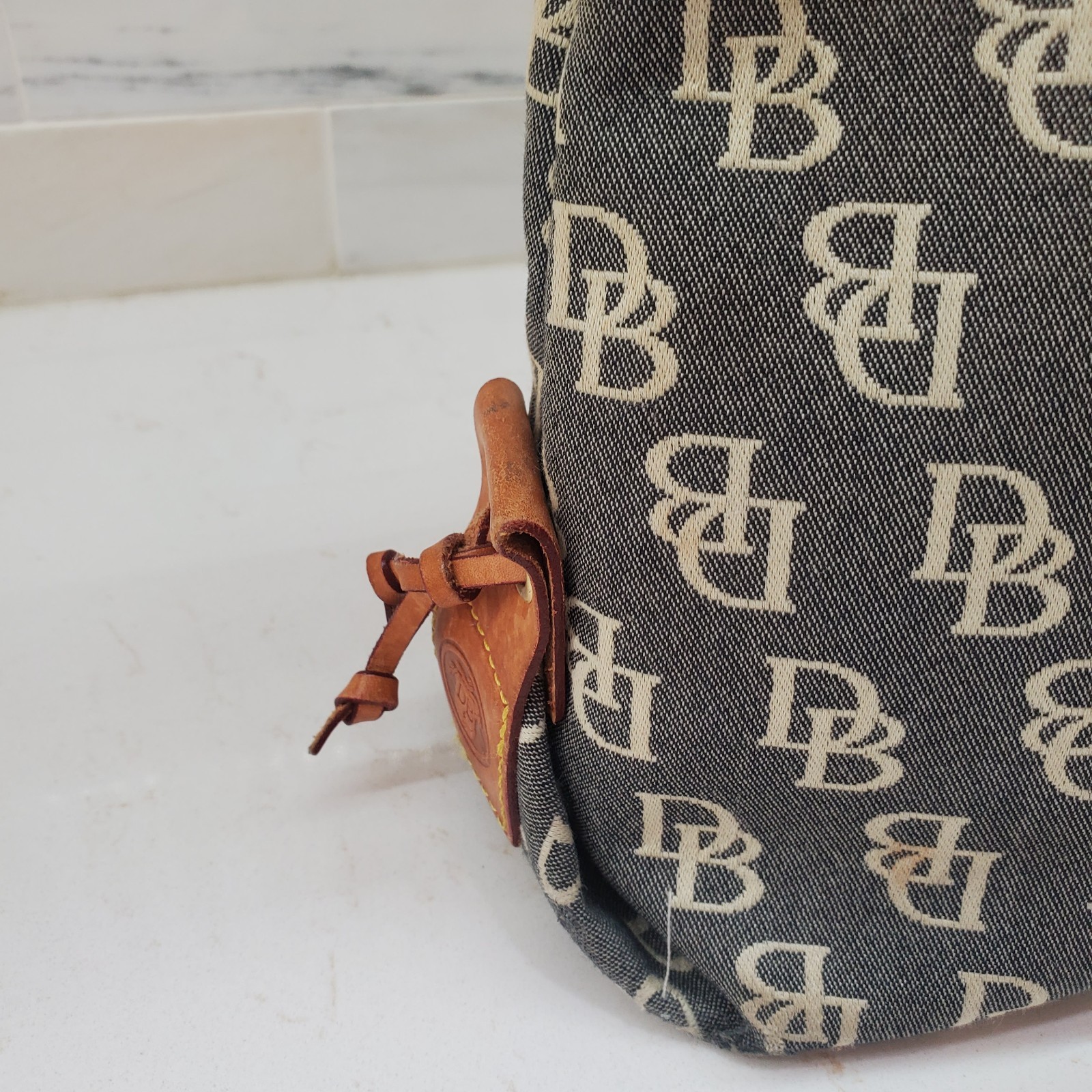 Dooney & Bourke Large Tassel Top Zip Bag Leather &Logo Fabric Double Handle