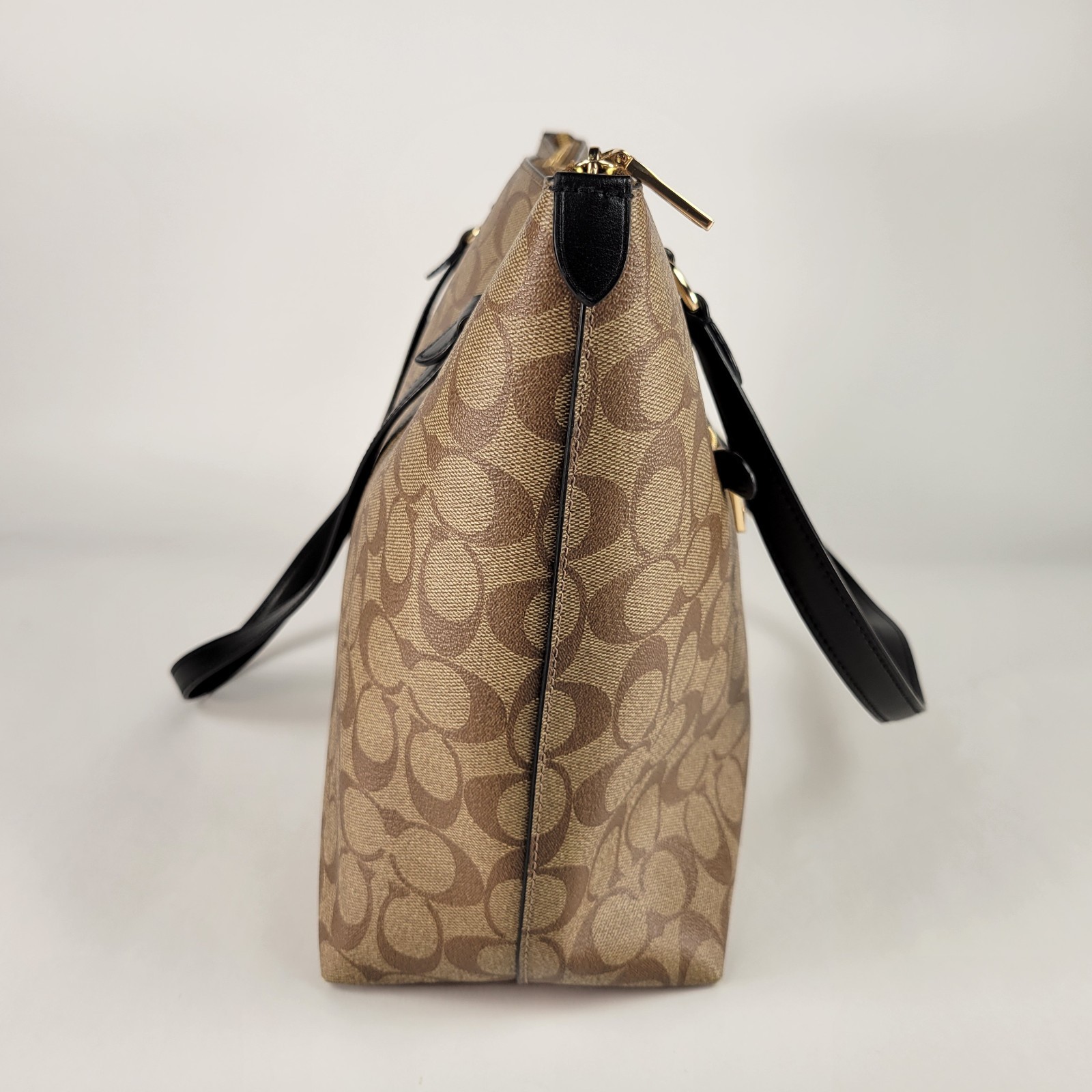 Authentic Coach Gallery Tote F79609 Signature Canvas – Excellent Condition