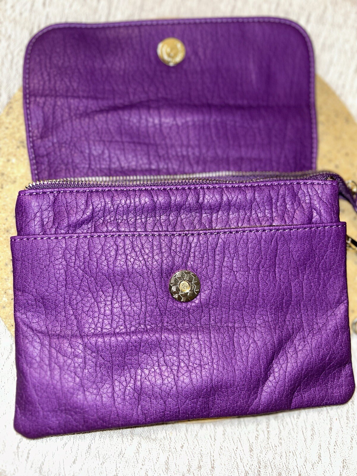 MINICAT Small Crossbody Purse Roomy Pockets Series Cell Phone Wallet Purple NWOT