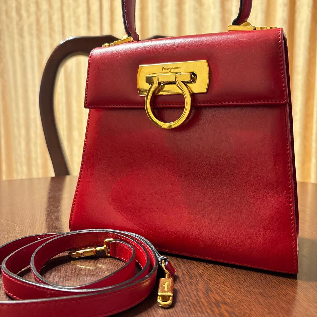 Salvatore Ferragamo Red Leather Handbag Shoulder Bag 20cm 7.9in W 19cm 7.5in H