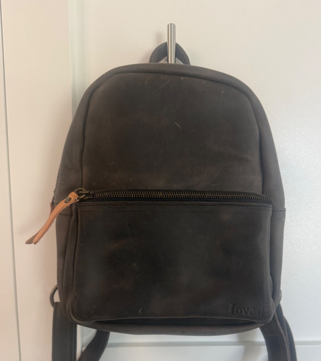 Saddleback Love 41 Mini Leather Backpack Dusty Carbon Black RARE Excellent Cond.