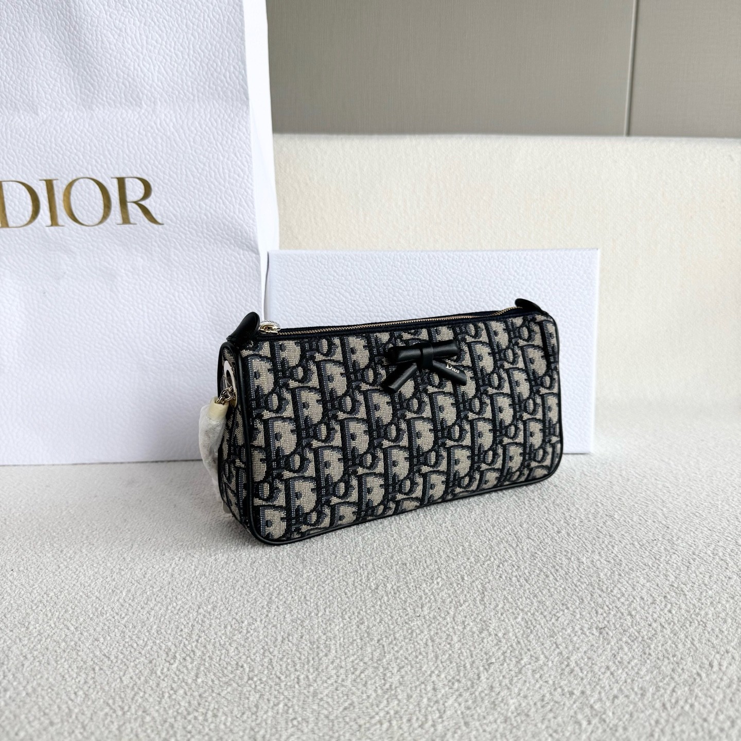 Christian Dior Oblique Zipped Pouch Black Calfskin Bow Pale Chain Bag Brand New