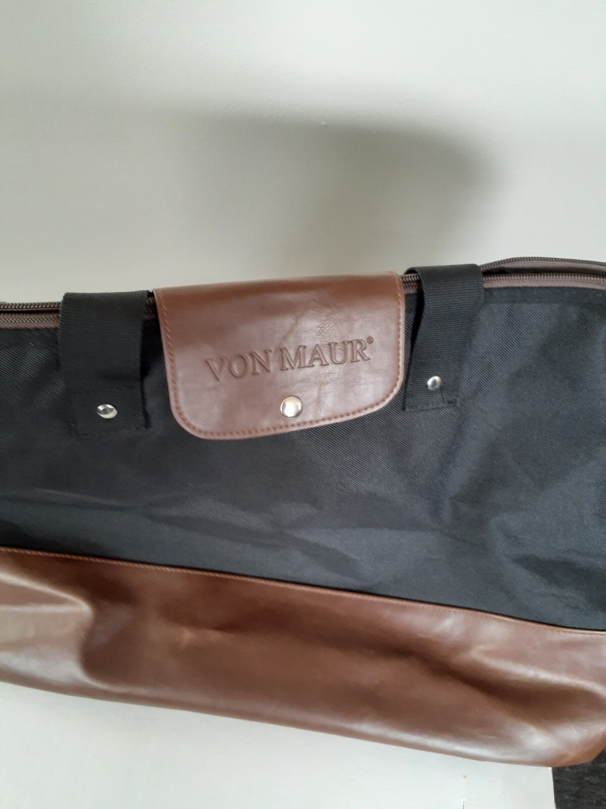 Von Maur Tote Bag Large Brown Black Weekender Shopping Travel Duffle Zip Close