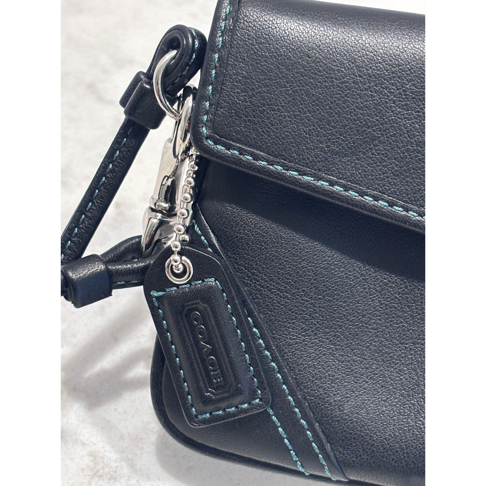 Coach Hamptons Black Leather Wristlet Teal Stitching Lobster Claw Clip Clutch