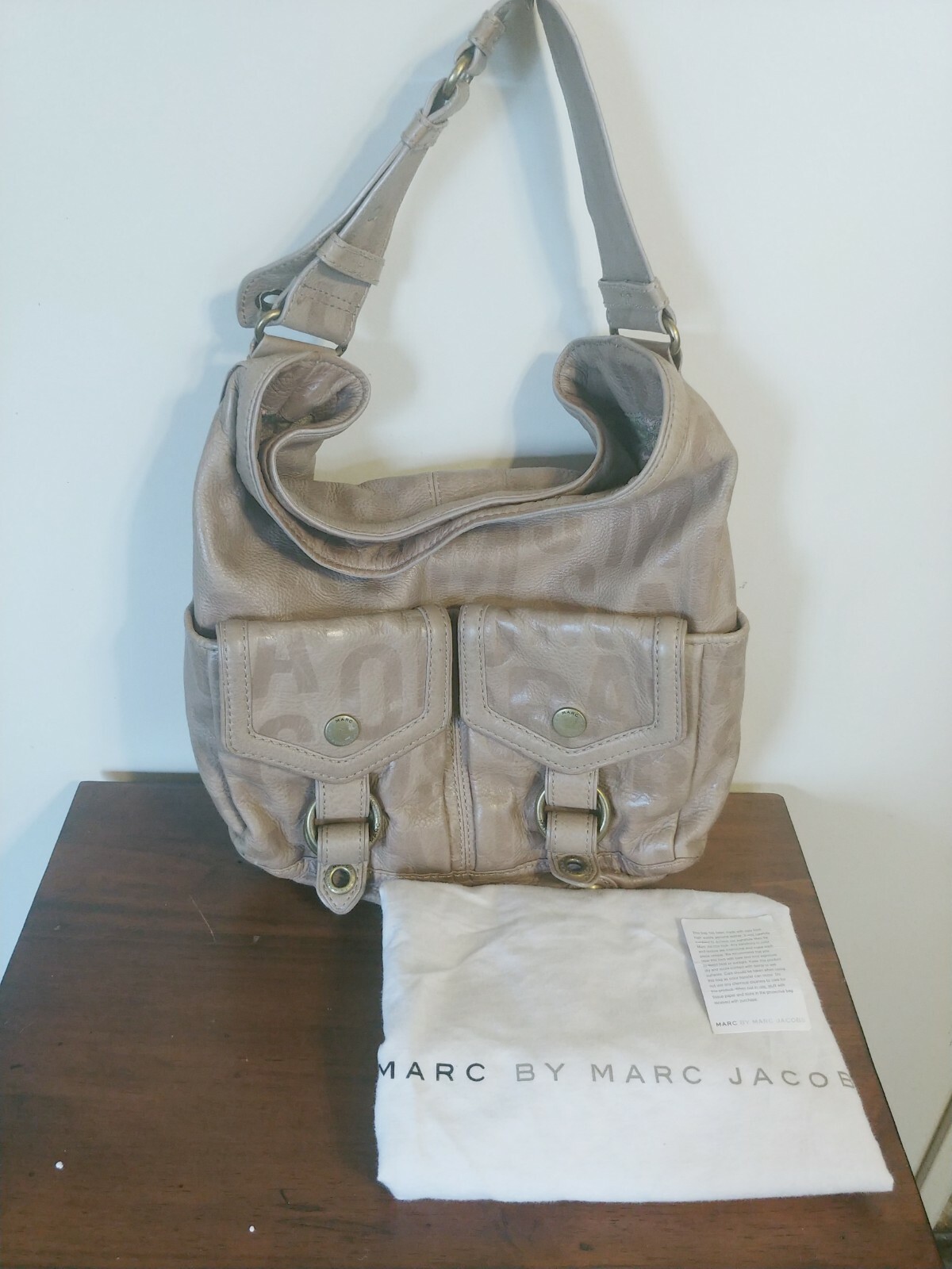 Marc By Marc Jacobs Purse leather handbag taupe monogram signature slouchy/hobo