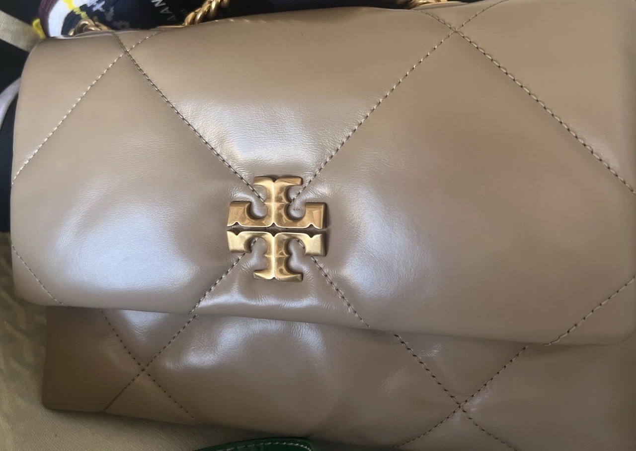 TORY BURCH $575 TAUPE OAK DIAMOND QUILT CONVERTIBLE SHOULDER CROSS BODY BAG NWT