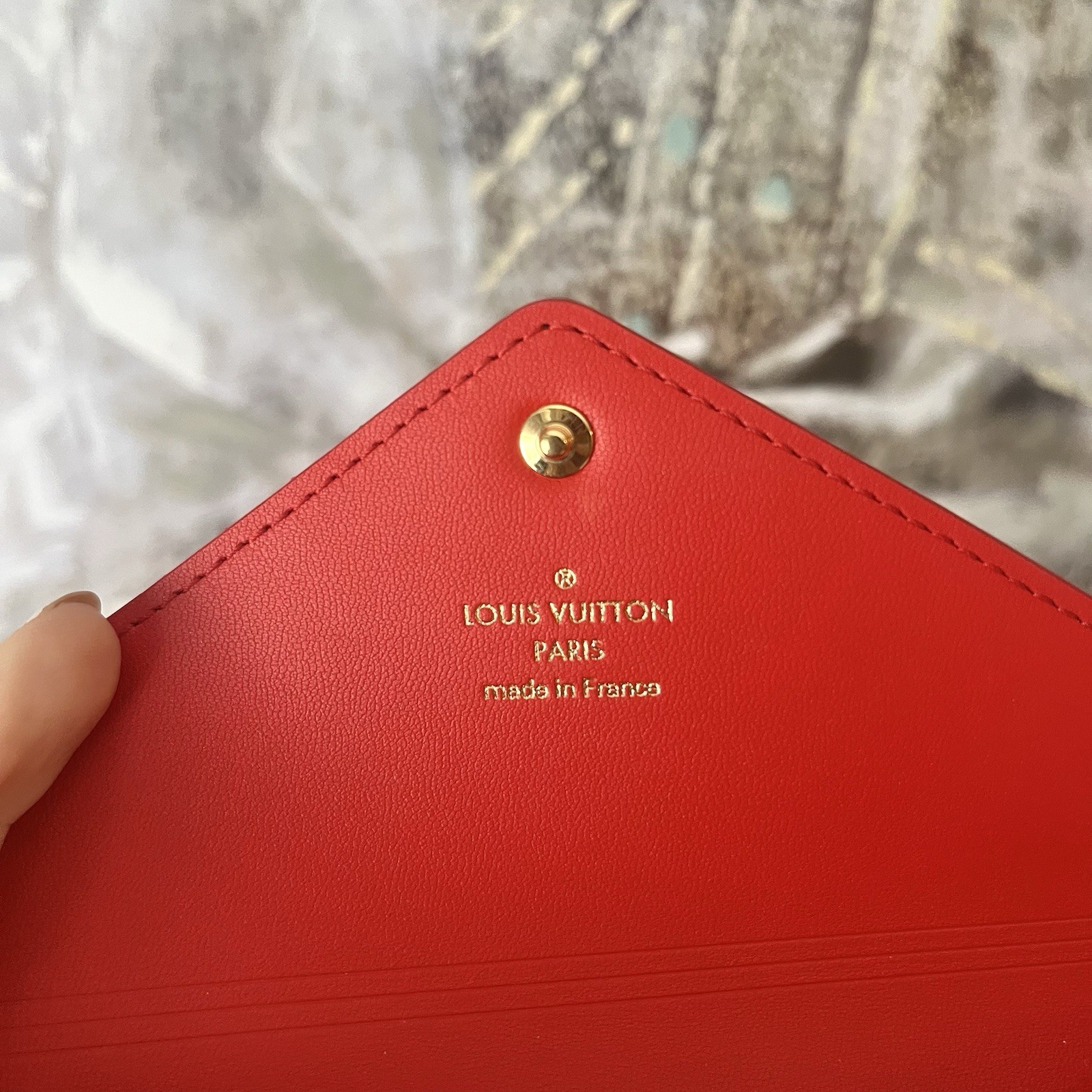 Louis Vuitton Kirigami Monogram Pouch Clutch Medium with Chain 2024