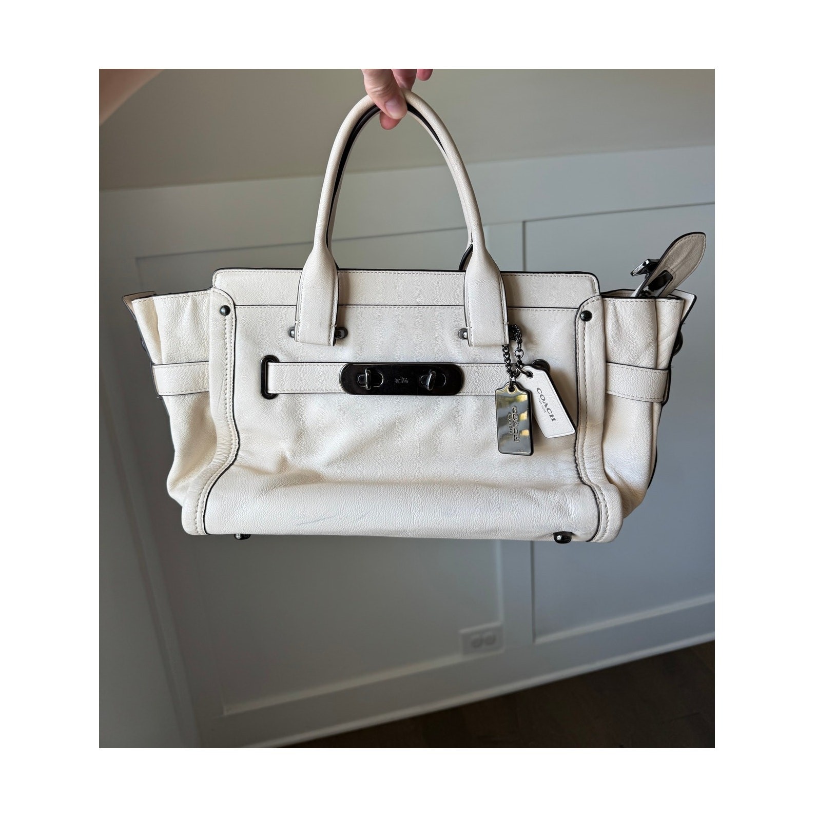 Coach Swagger 27 White Glove-Tanned Leather Top Handle Satchel Bag