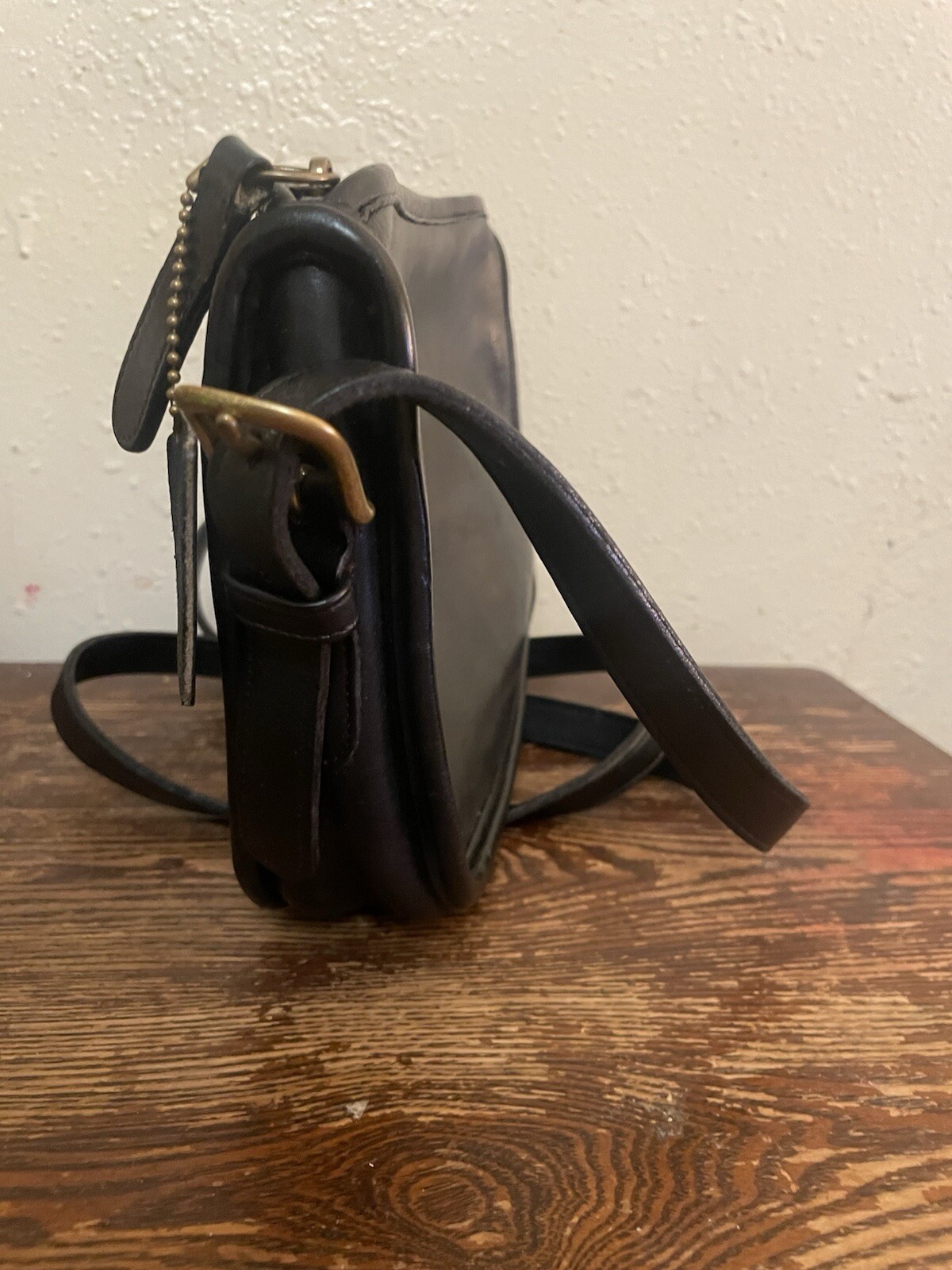 VTG COACH basic Black Bag Leather Crossbody 7×10.5×2.5” Repainted