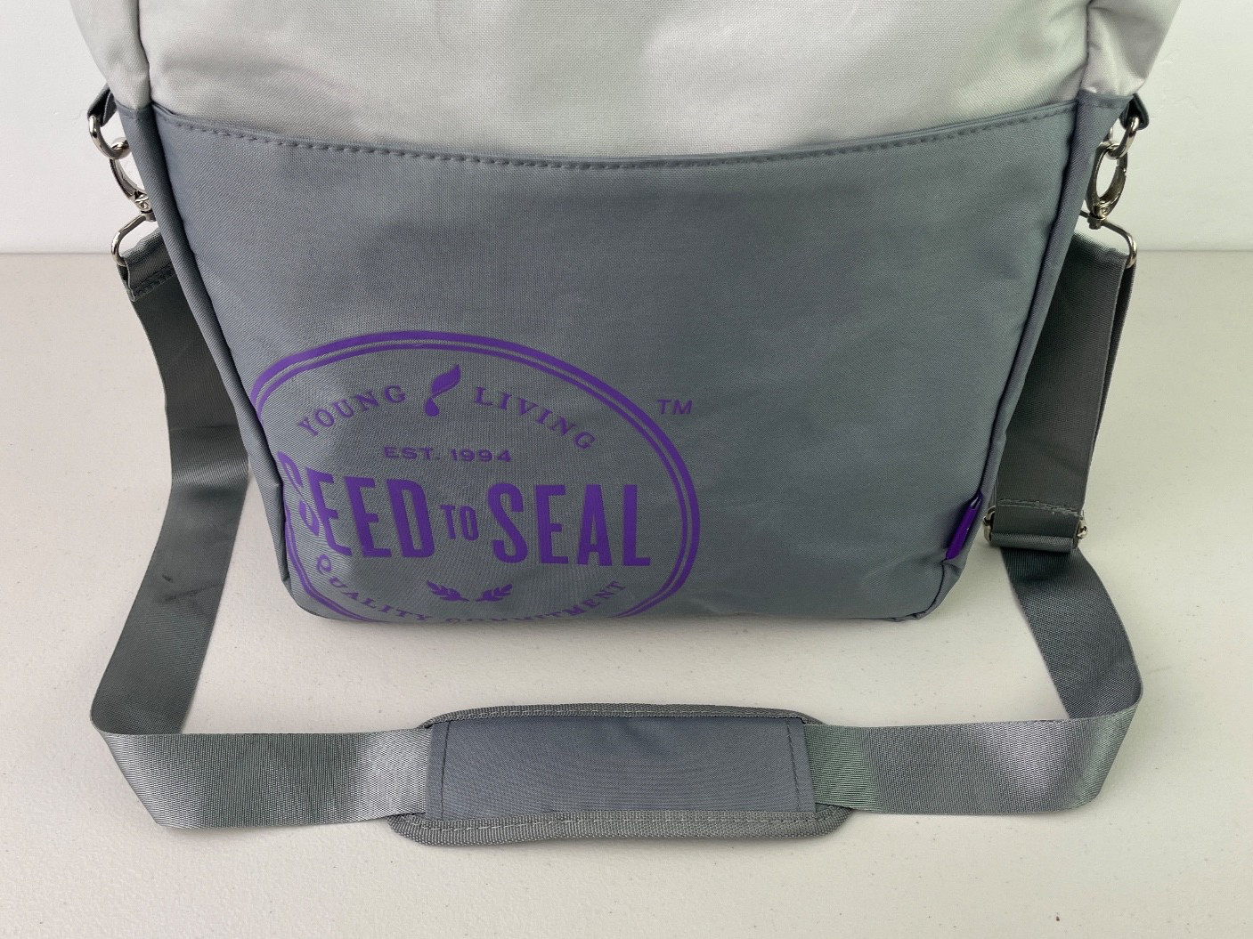 Young Living Essential Oils Seed to Seal Messenger Tote Bag w/ Pouch + more NEW
