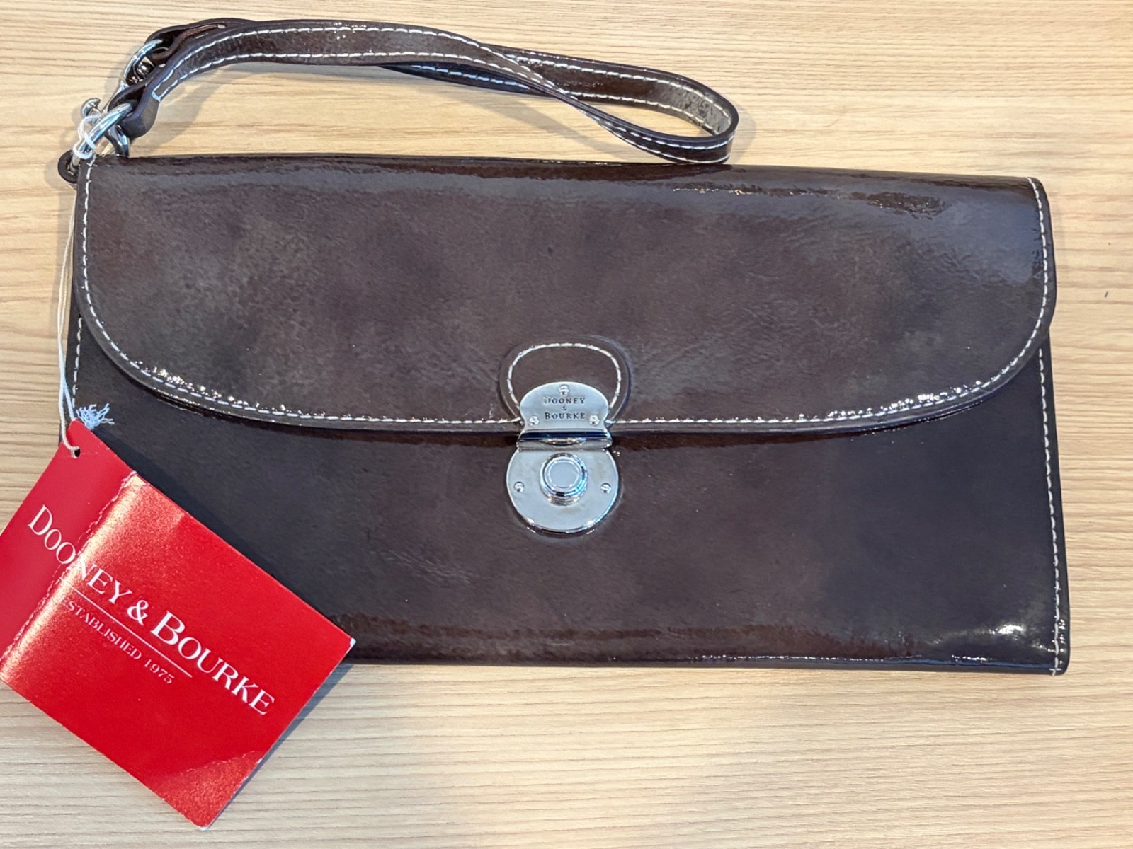 Dooney & Bourke Patent Leather Pushlock Organizer Wristlet Clutch NWT