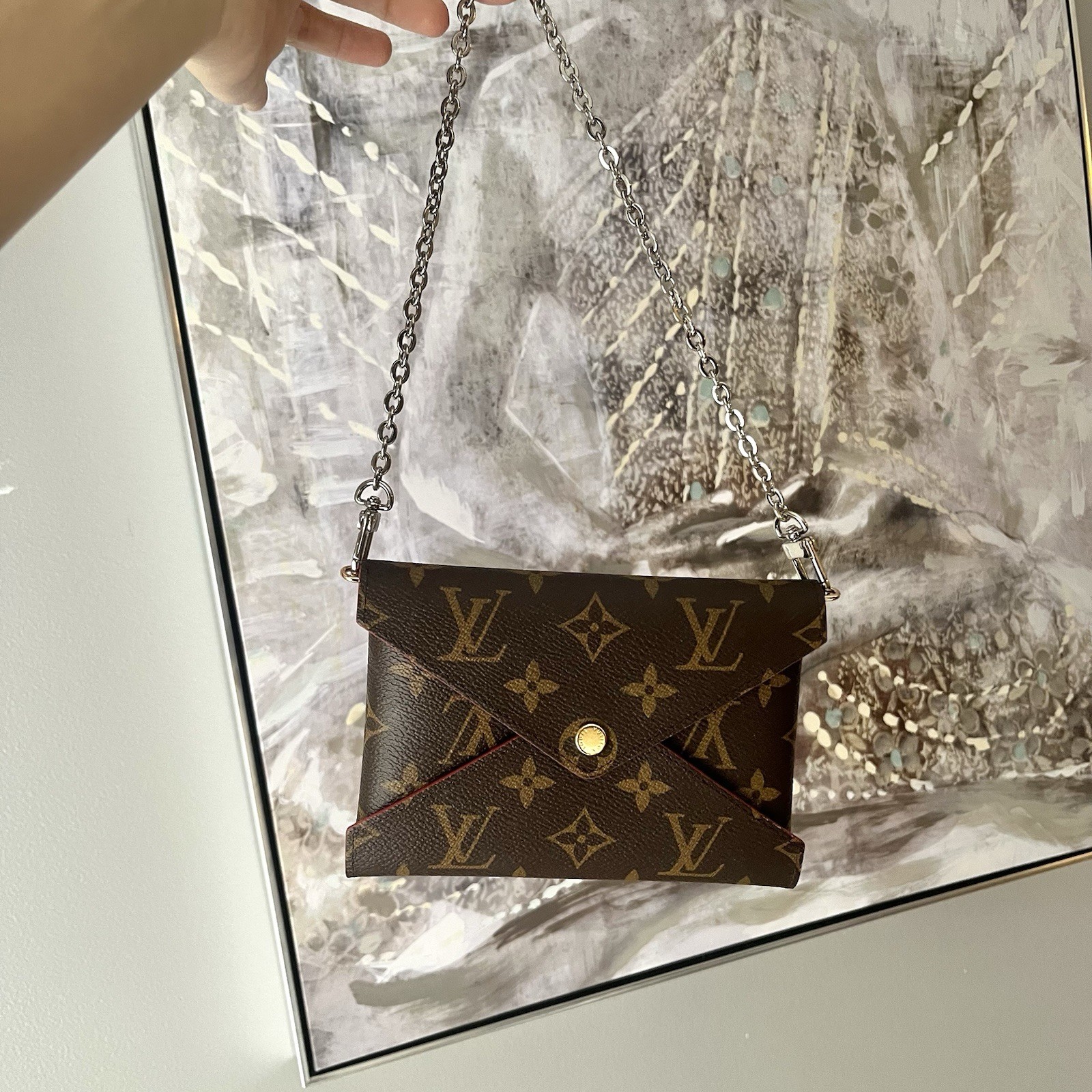 Louis Vuitton Kirigami Monogram Pouch Clutch Medium with Chain 2024