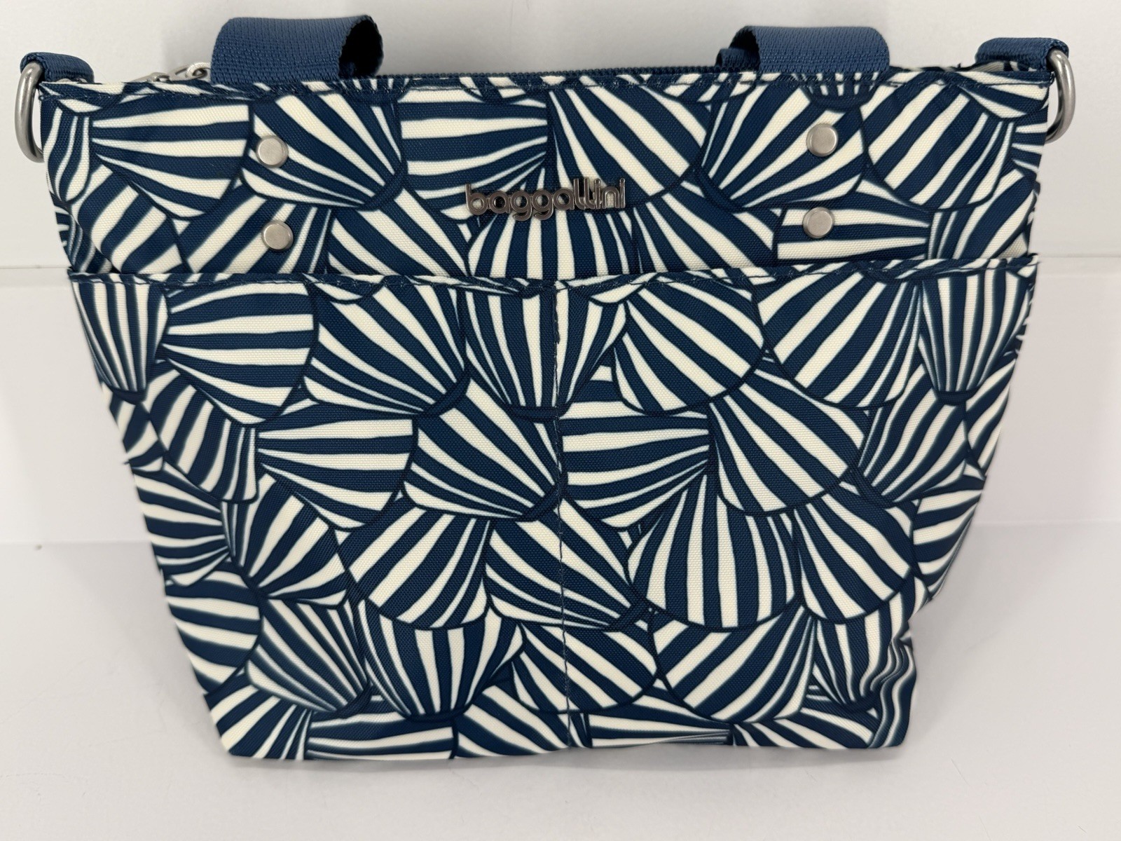 Baggallini Navy Shells Mini Crossbody Tote EUC