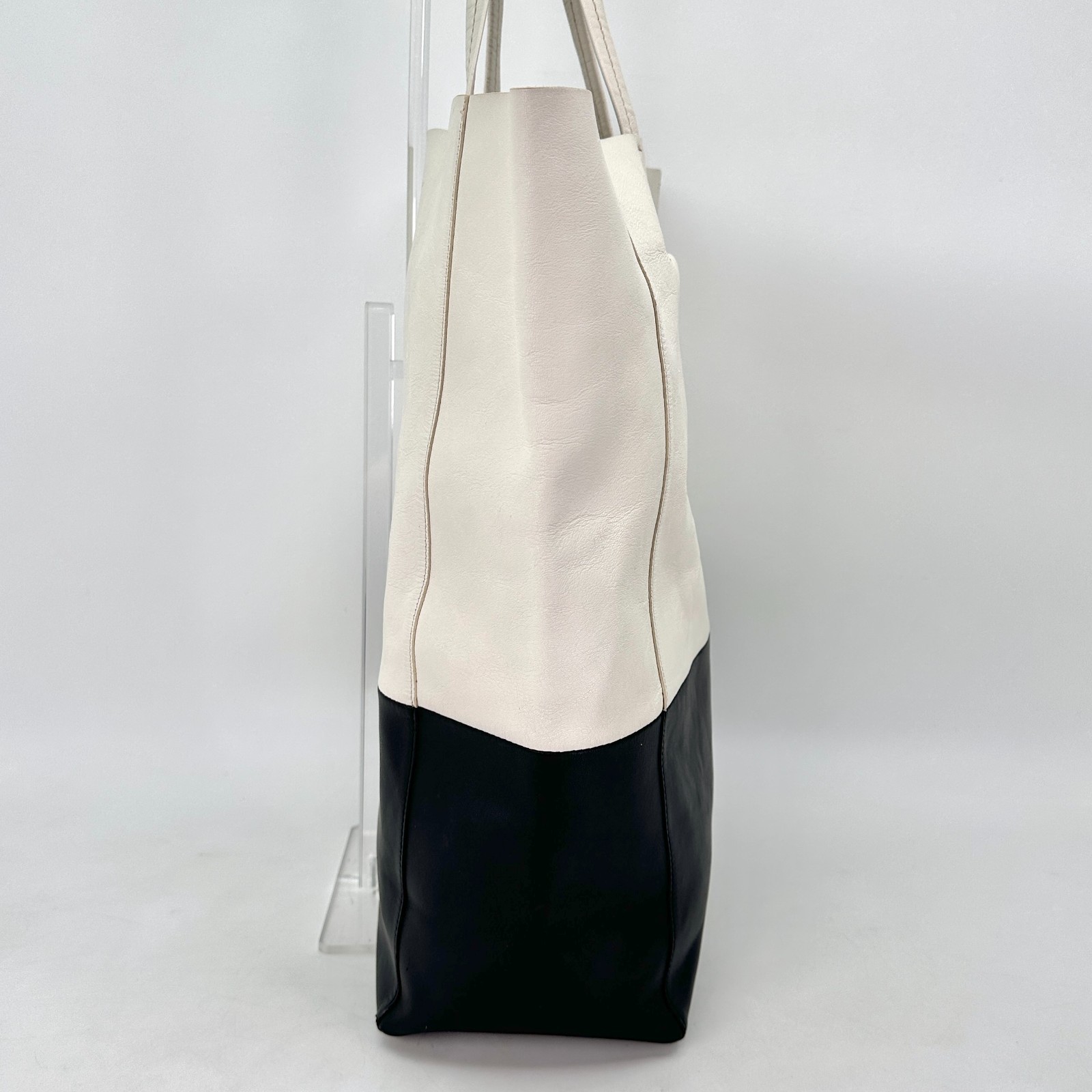 CELINE Horizontal Cabas Tote Bag Bi-Color White Black Leather Auth _0171