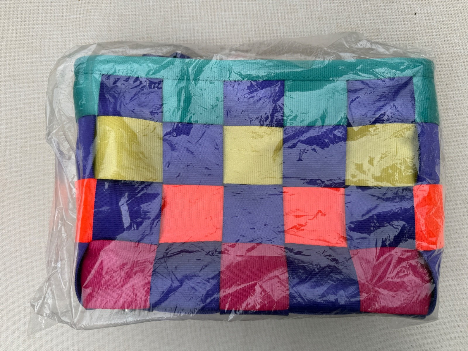 NWT Harvey’s Seatbelt Bag Saved by the Belle Medium Tote
