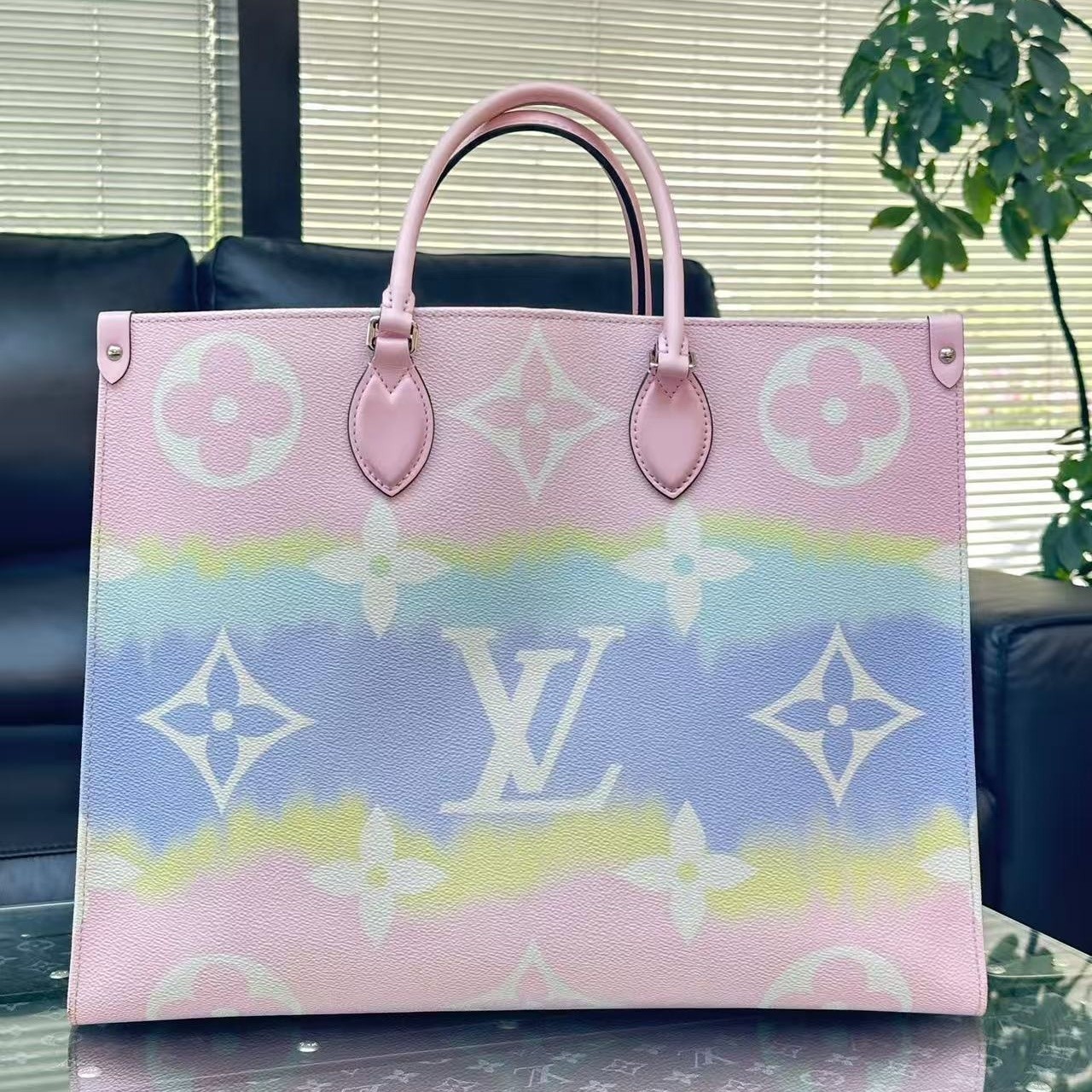 Louis Vuitton LV Monogram Escale Onthego GM Pastel