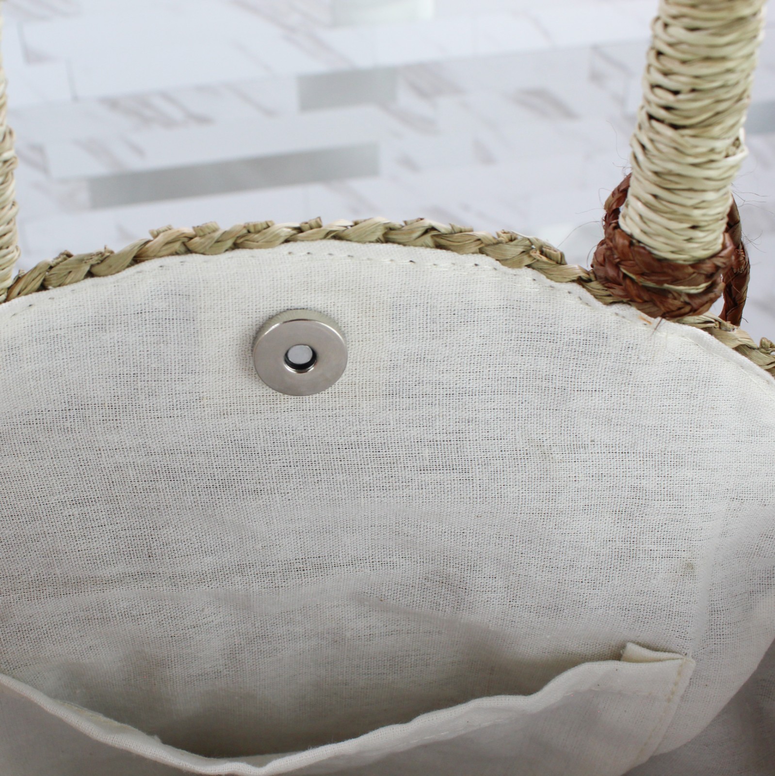 NWT Eco Handcraft Balinese Round Grass Tote Bag Pom Pom Boho Beach 14in