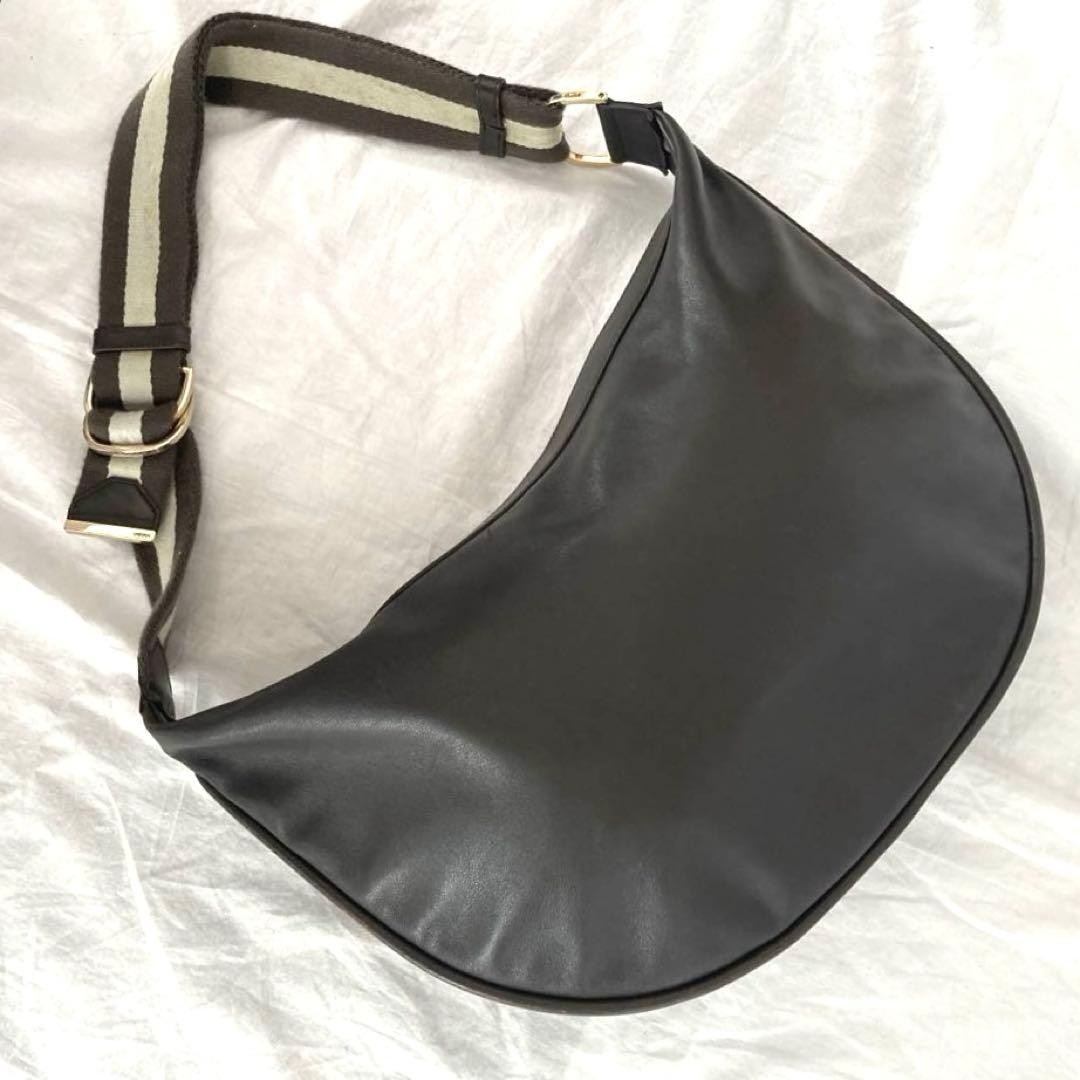 Rare OLD Gucci shoulder bag Shelley line half moon leather brown