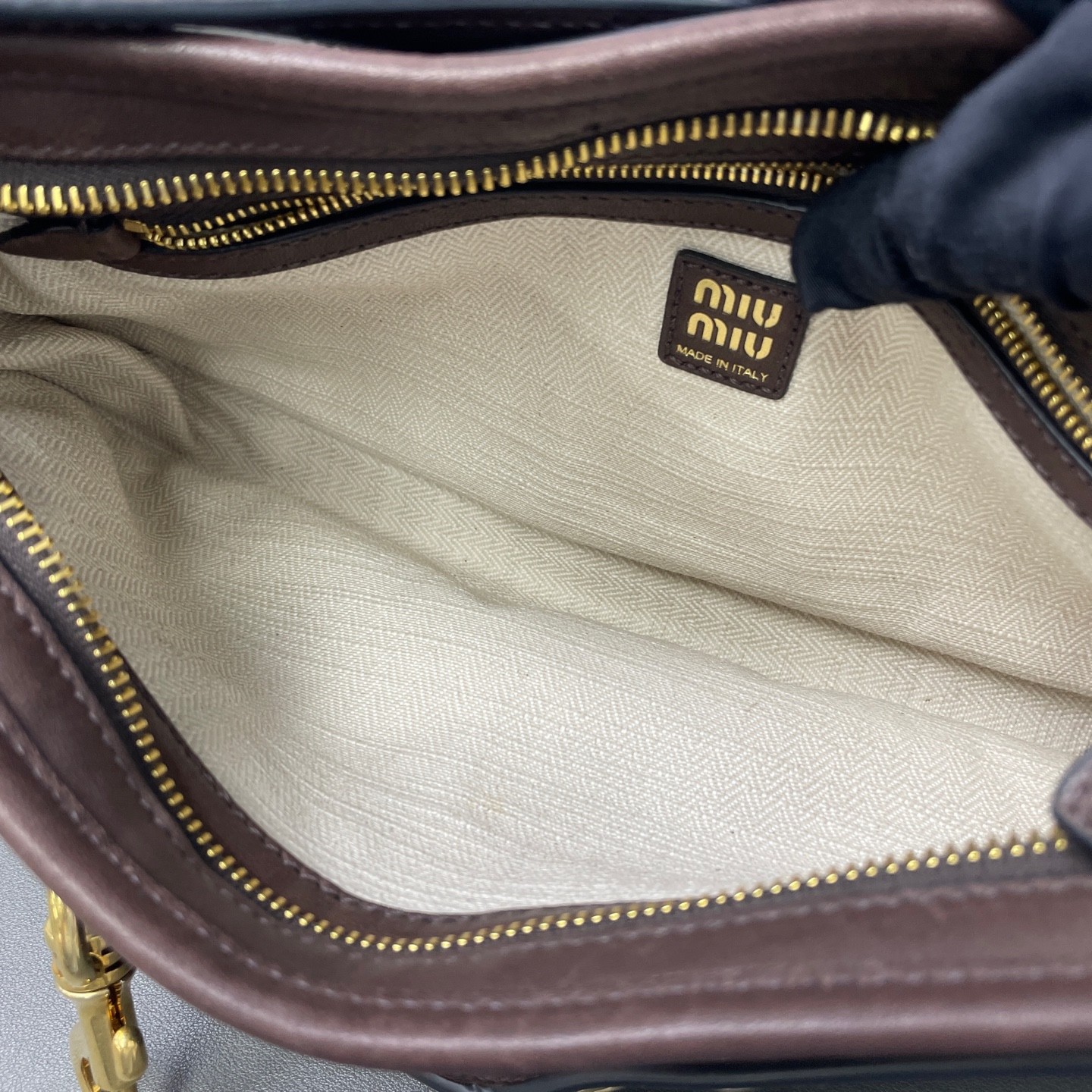 Miu Miu Pre-Owned Authentic Underarm Bag Wood Free Tracked Shipping