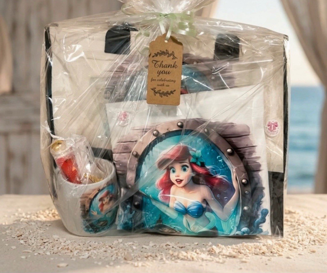 Betty Boop completed set with Tshirt tote bag and mugs same mermaid Ariel