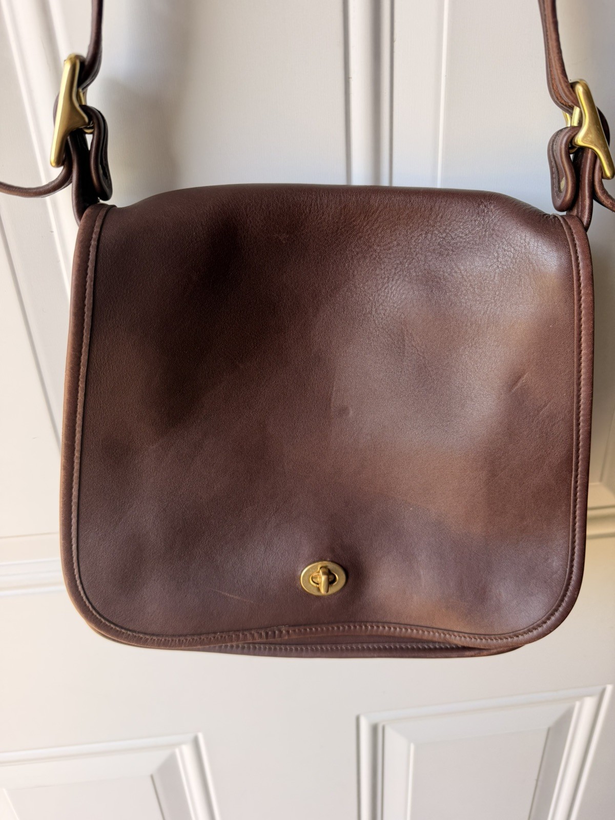 Vintage Coach Stewardess Dark Brown Glove Tanned Leather Bag SN: C3Z-9525